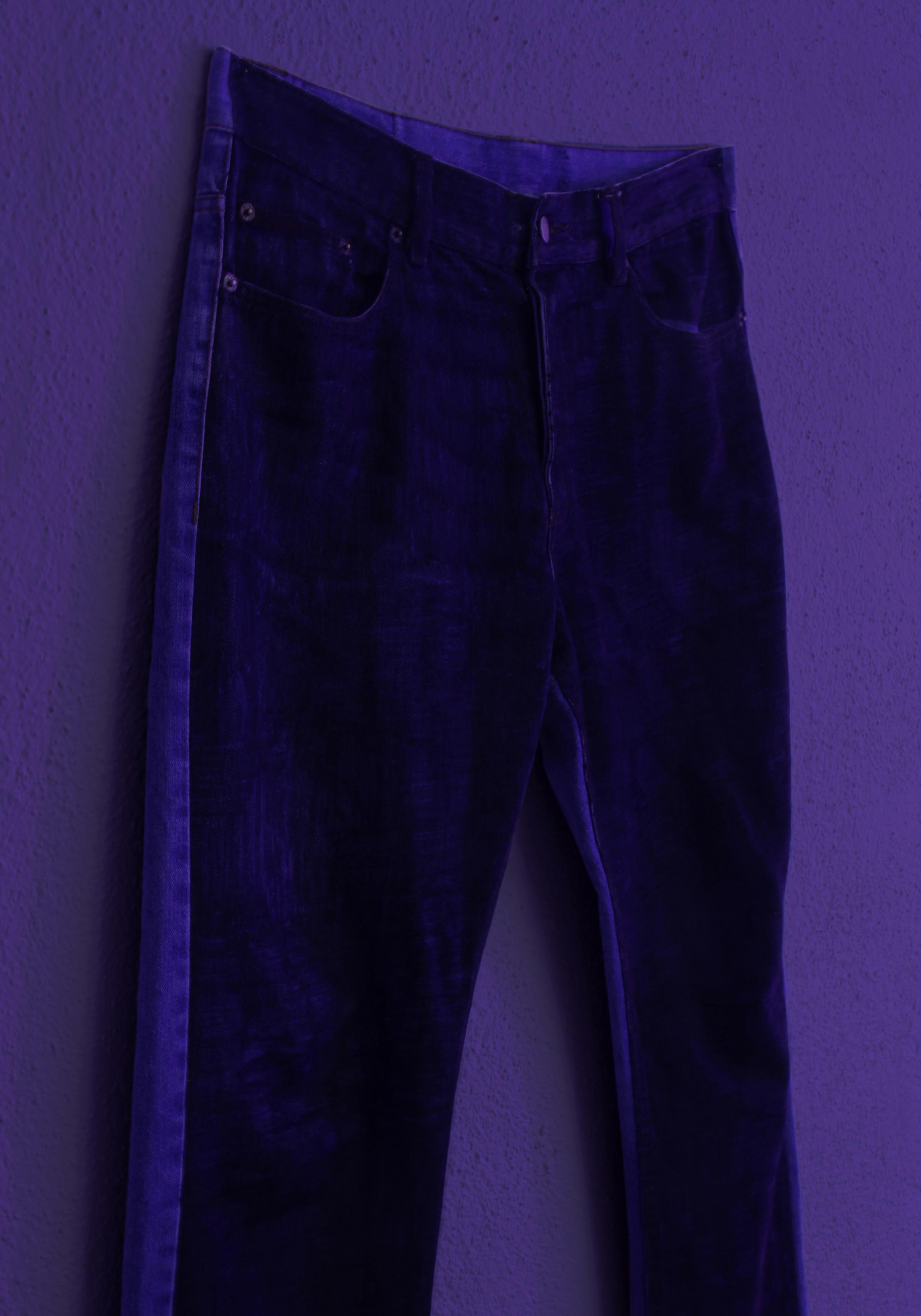 Exhibition View Group Show «What does Anything mean? Basically; view on Archie Chekatouski, Sharpie on jeans (Detail), 2022» at Sgomento, Zurich, 2022 / Photo: SZ / Courtesy: the artists and Sgomento