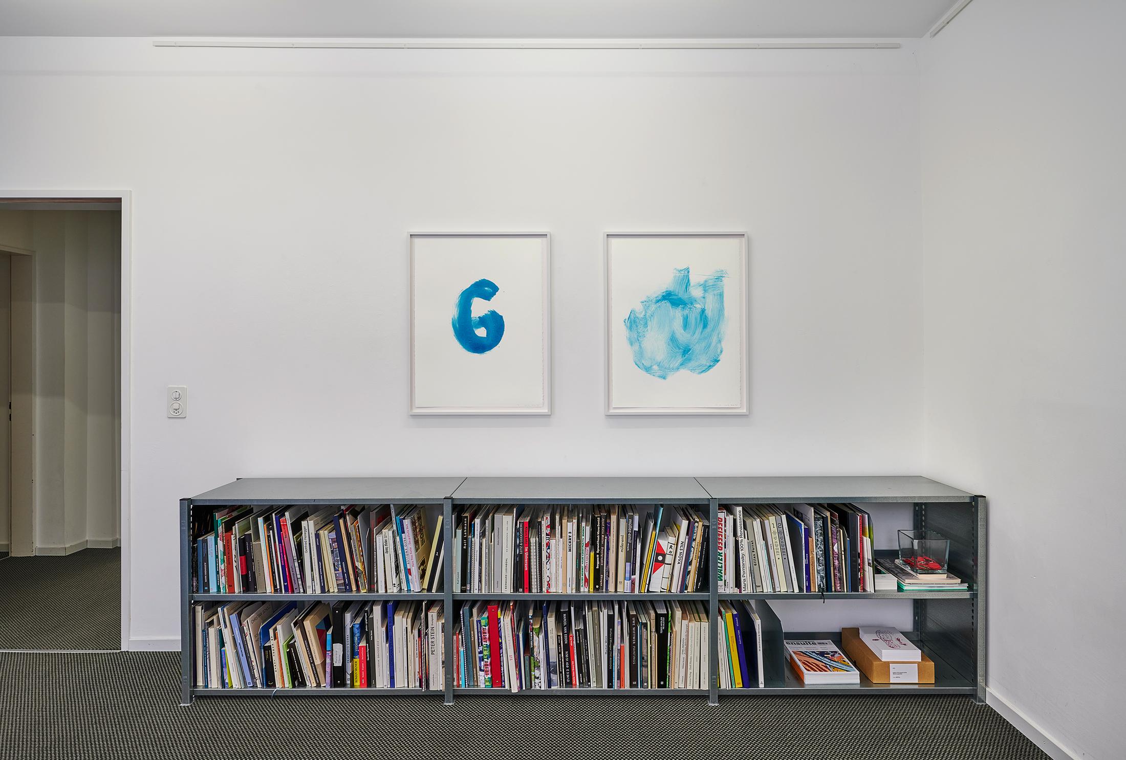 Exhibition View Groupshow «When color becomes form» at VFO, Zurich, 2020 / Photo: Bernhard Strauss / Courtesy: the artists and VFO