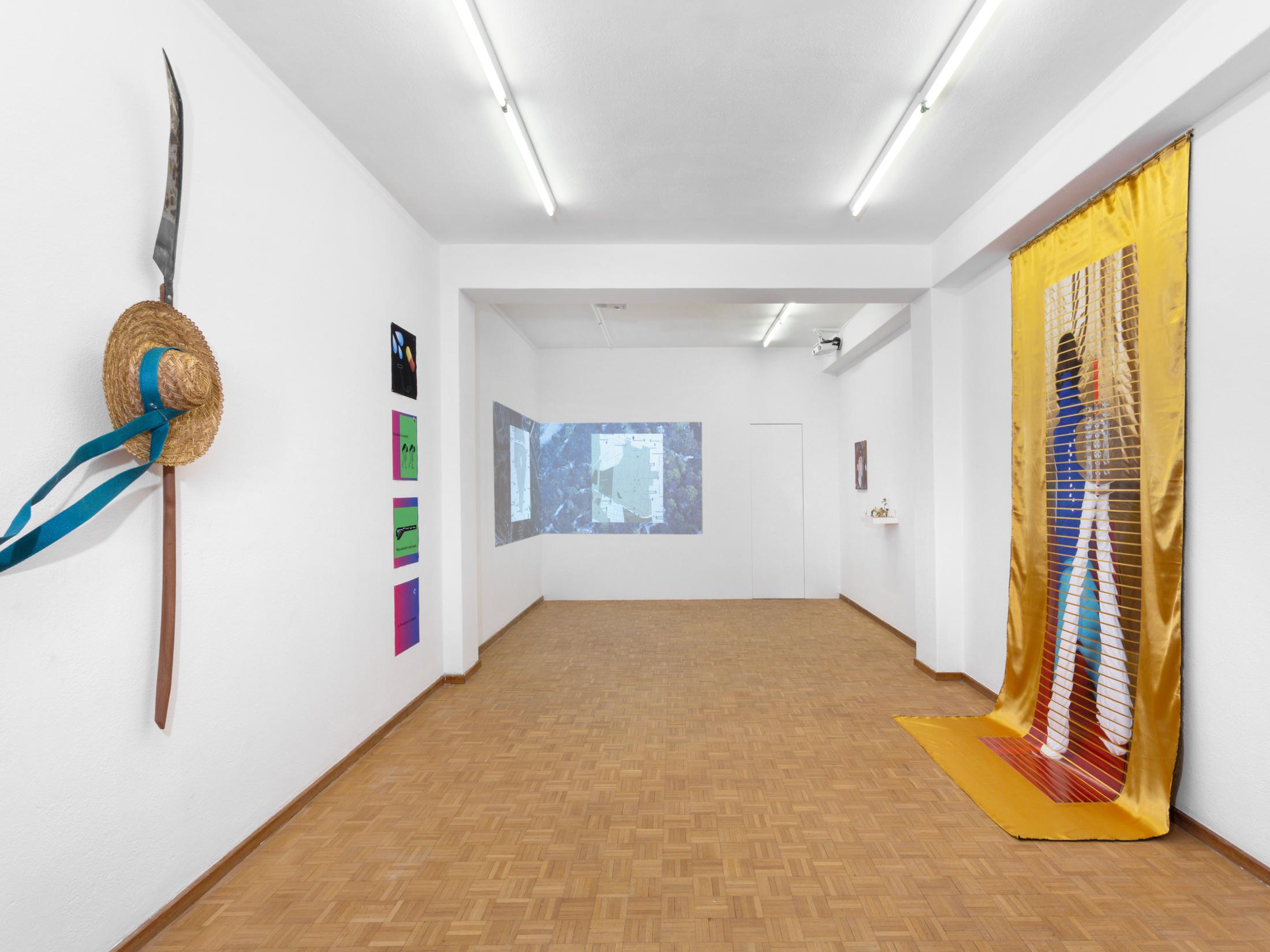 Exhibition View Group Show «When Red and White ain’t so Black and White» at Sentiment, Zurich, 2022 / Photo: Julien Gremaud / Courtesy: the artists and Sentiment