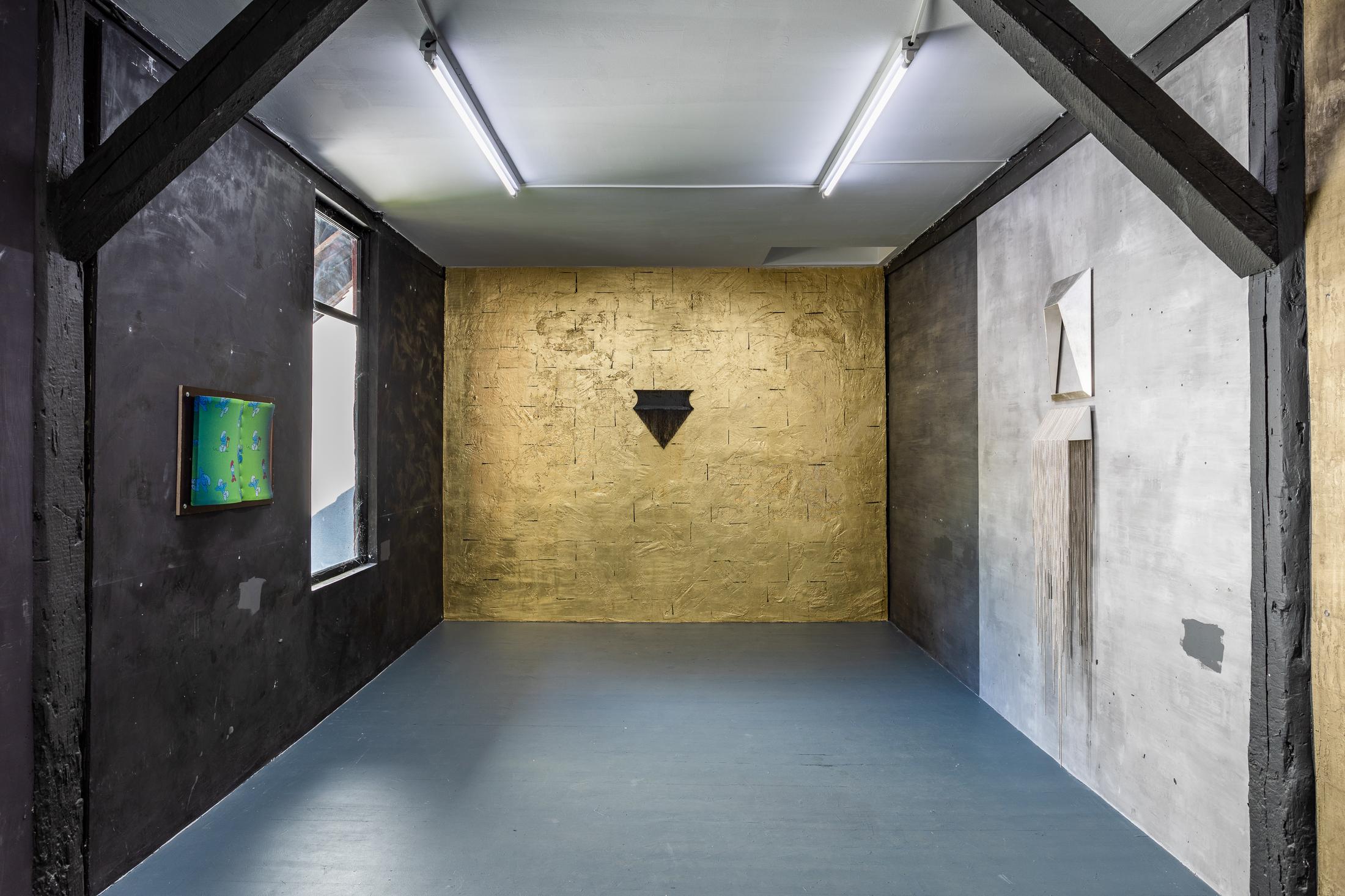 Exhibition View Groupshow «Whispering Walls» at Last Tango, Zurich, 2020 / Photo: Kilian Bannwart / Courtesy: the artists and Last Tango