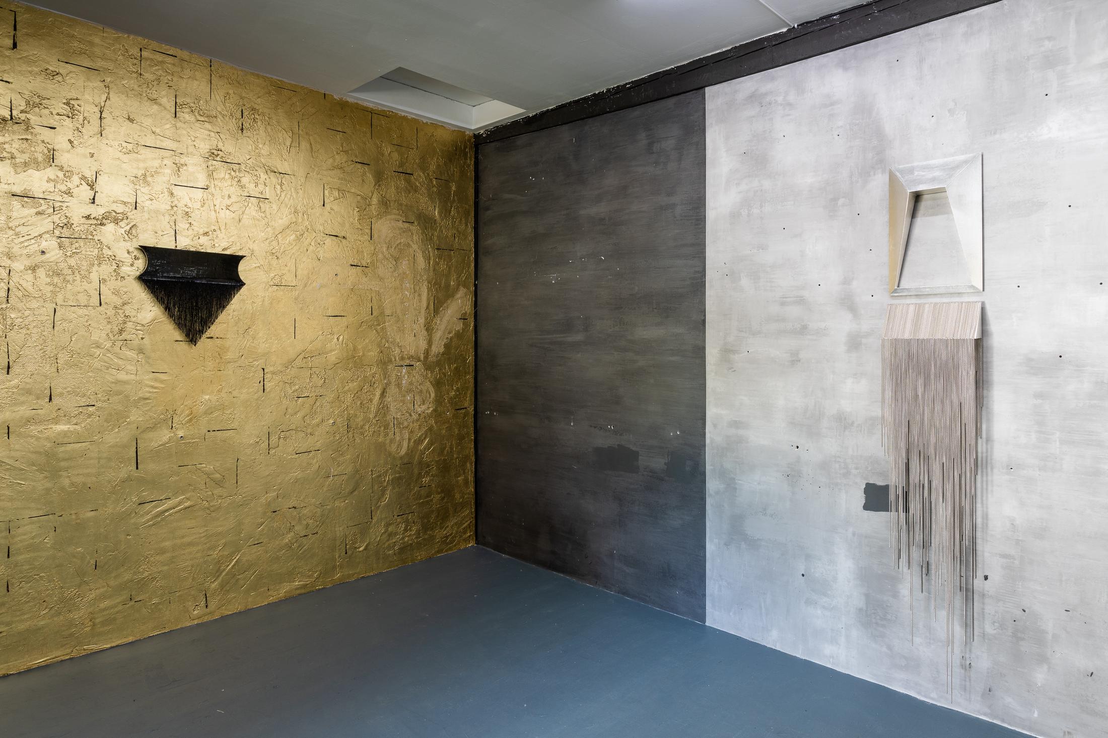 Exhibition View Groupshow «Whispering Walls» at Last Tango, Zurich, 2020 / Photo: Kilian Bannwart / Courtesy: the artists and Last Tango