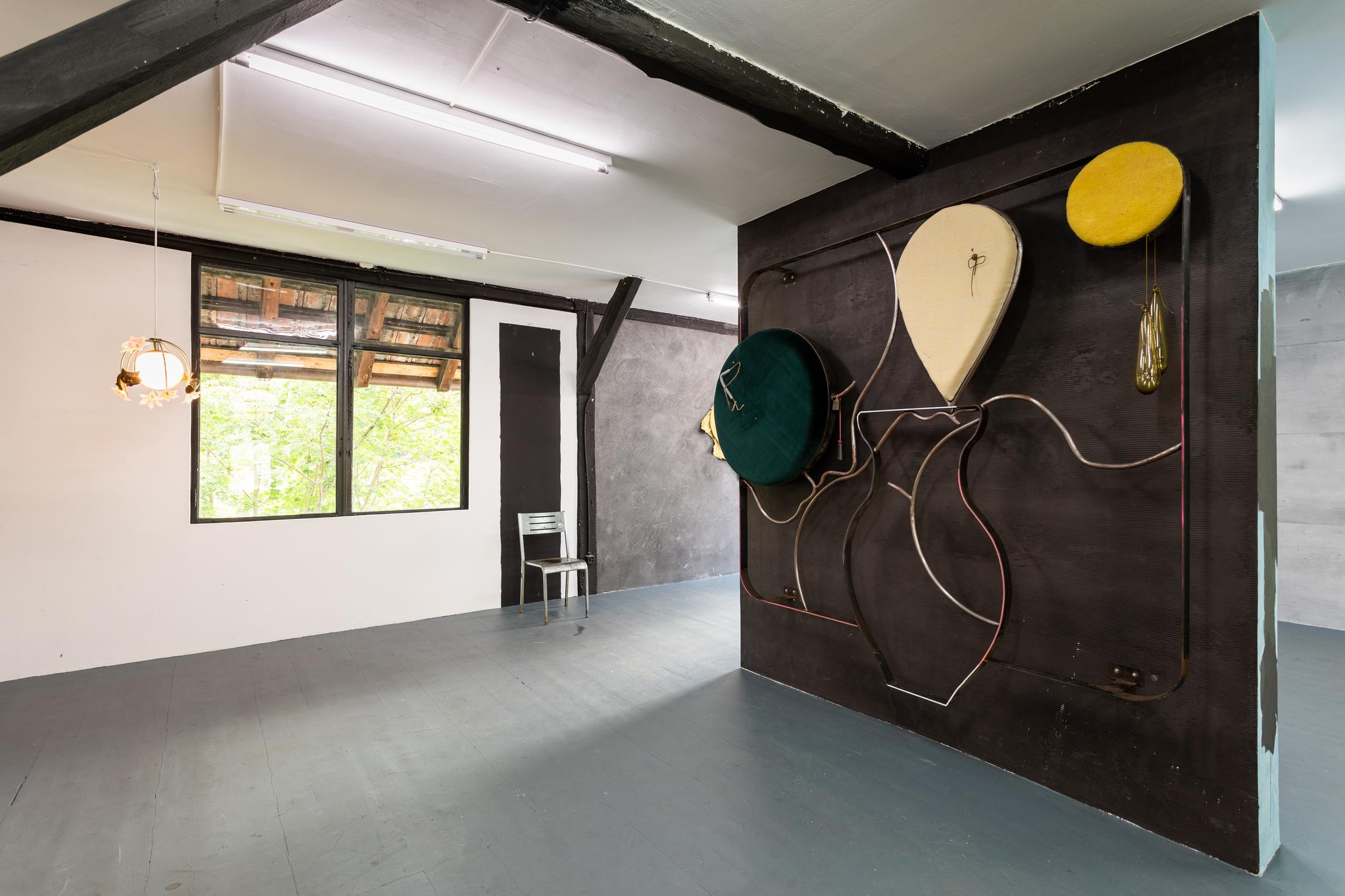 Exhibition View Groupshow «Whispering Walls» at Last Tango, Zurich, 2020 / Photo: Kilian Bannwart / Courtesy: the artists and Last Tango