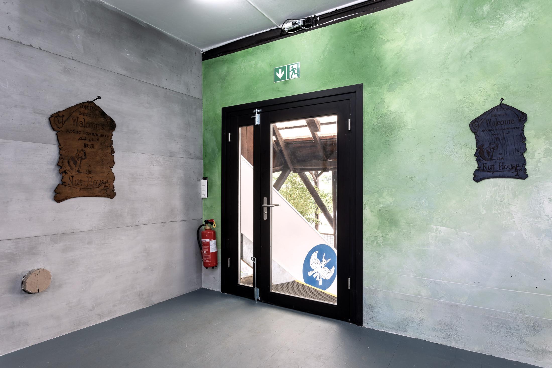 Exhibition View Groupshow «Whispering Walls» at Last Tango, Zurich, 2020 / Photo: Kilian Bannwart / Courtesy: the artists and Last Tango