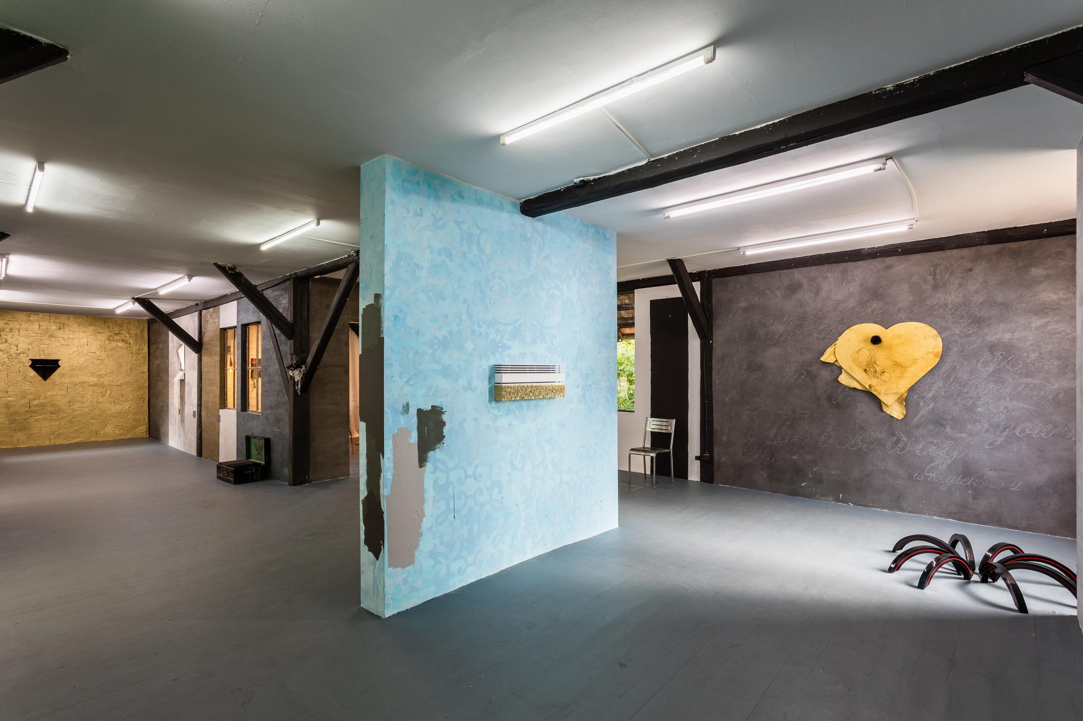 Exhibition View Groupshow «Whispering Walls» at Last Tango, Zurich, 2020 / Photo: Kilian Bannwart / Courtesy: the artists and Last Tango