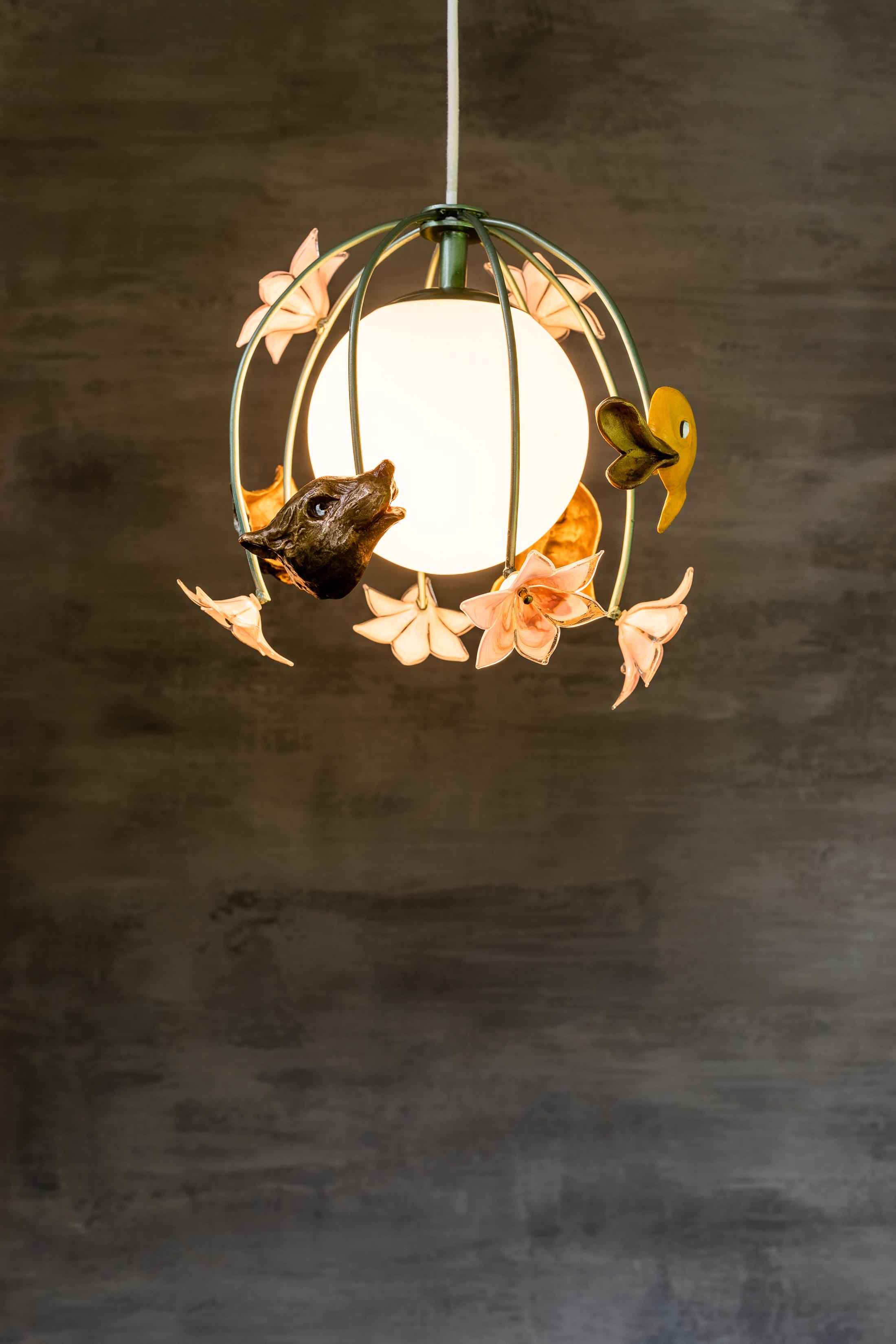 Exhibition View Groupshow «Whispering Walls; view on Tanja Roscic, Spider Lamp, 2020, bronze, brass, glass, wood, oil, 37x39x39cm» at Last Tango, Zurich, 2020 / Photo: Kilian Bannwart / Courtesy: the artists and Last Tango