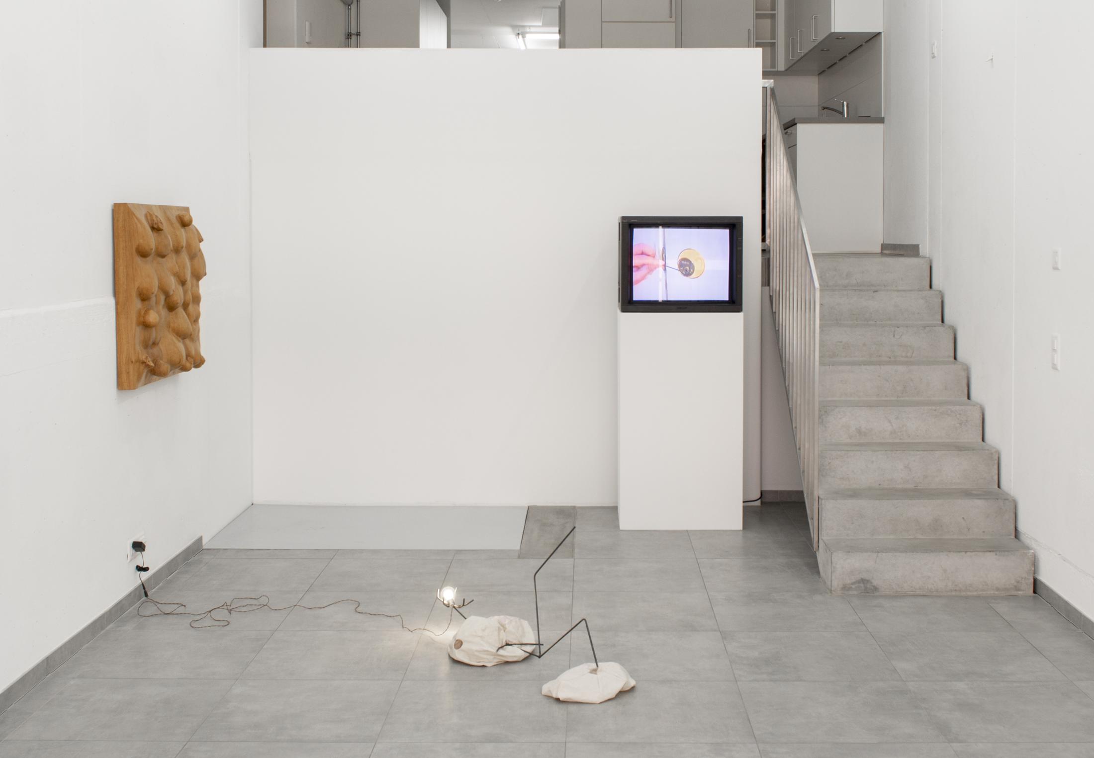 Exhibition View Group Show «Why do we say a house burns down, when the fire is burning up?» at All Stars, Lausanne, 2022 / Photo: Simon Rimaz / Courtesy: the artists and All Stars