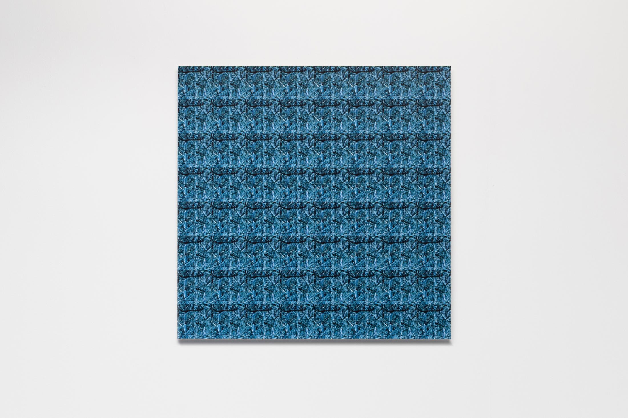 Exhibition View Wolfgang Voigt Soloshow «Wald Loops; view on Wolfgang Voigt, Nah und Fern 2, 1997-2008» at Suns Works, Zurich, 2020 / Photo: Simon Baumberger / Courtesy: the artist and Suns Works