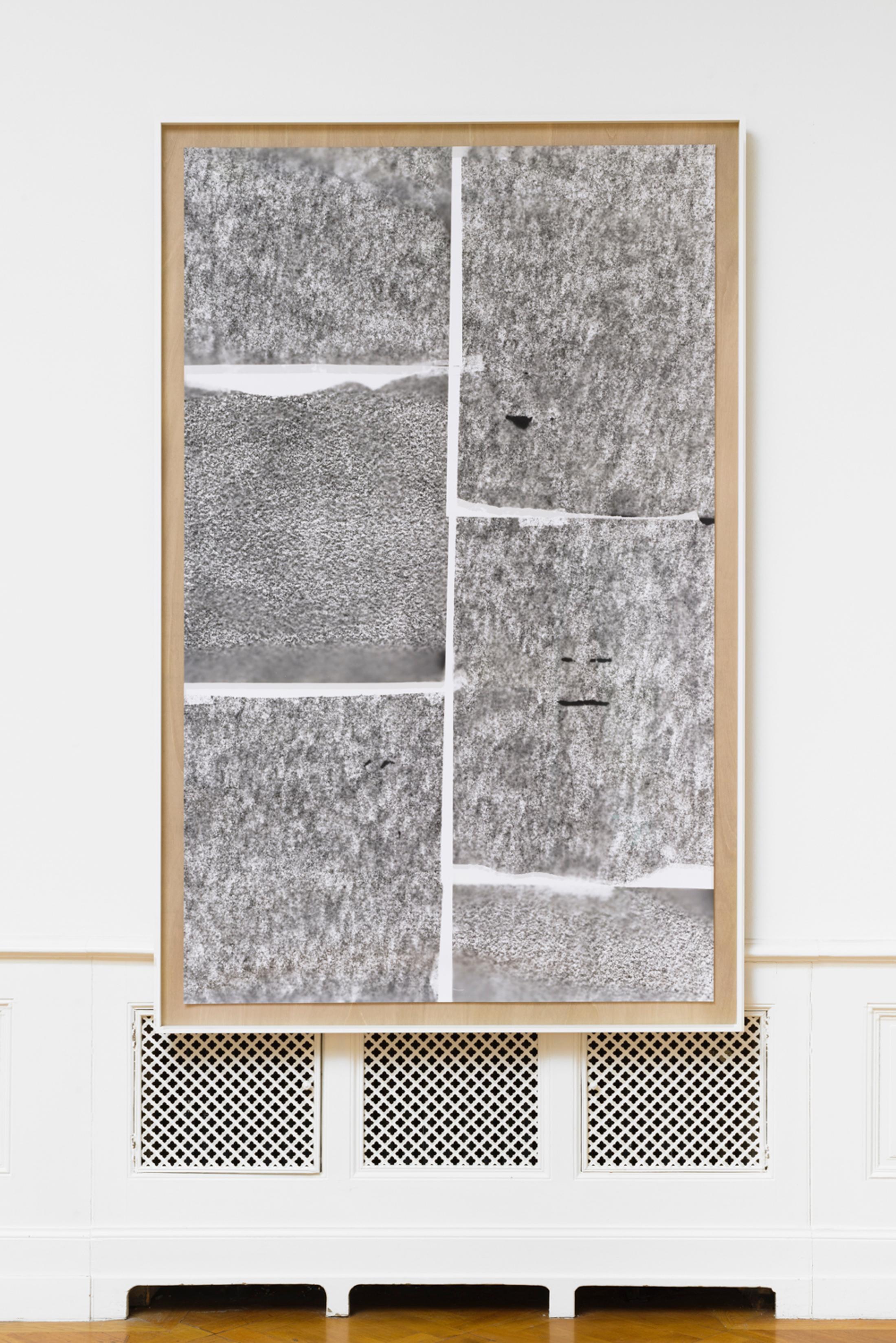 Exhibition View Yvan Alvarez Solo Show «Zwischenraum; view on Yvan Alvarez, Meanwhile (photogram #5), 2023» at Société des Arts, Geneva, 2023 / Photo: Greg Clément / Courtesy: the artist and Société des Arts