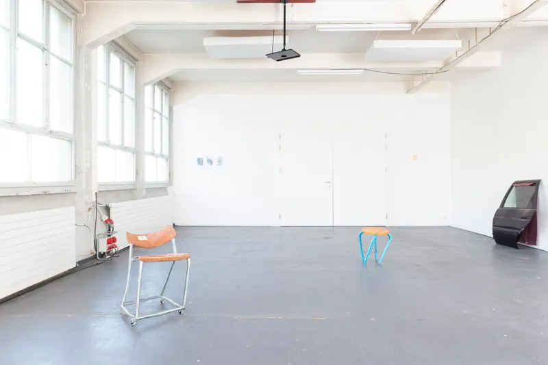 Exhibition View Yvan Alvarez & Paul Hutzli Duo Show «Why do pizza boxes have a square shape?» at Soul2Soul, Ressources Urbaines, Geneva, 2020 / © Yvan Alvarez / Courtesy: the artists