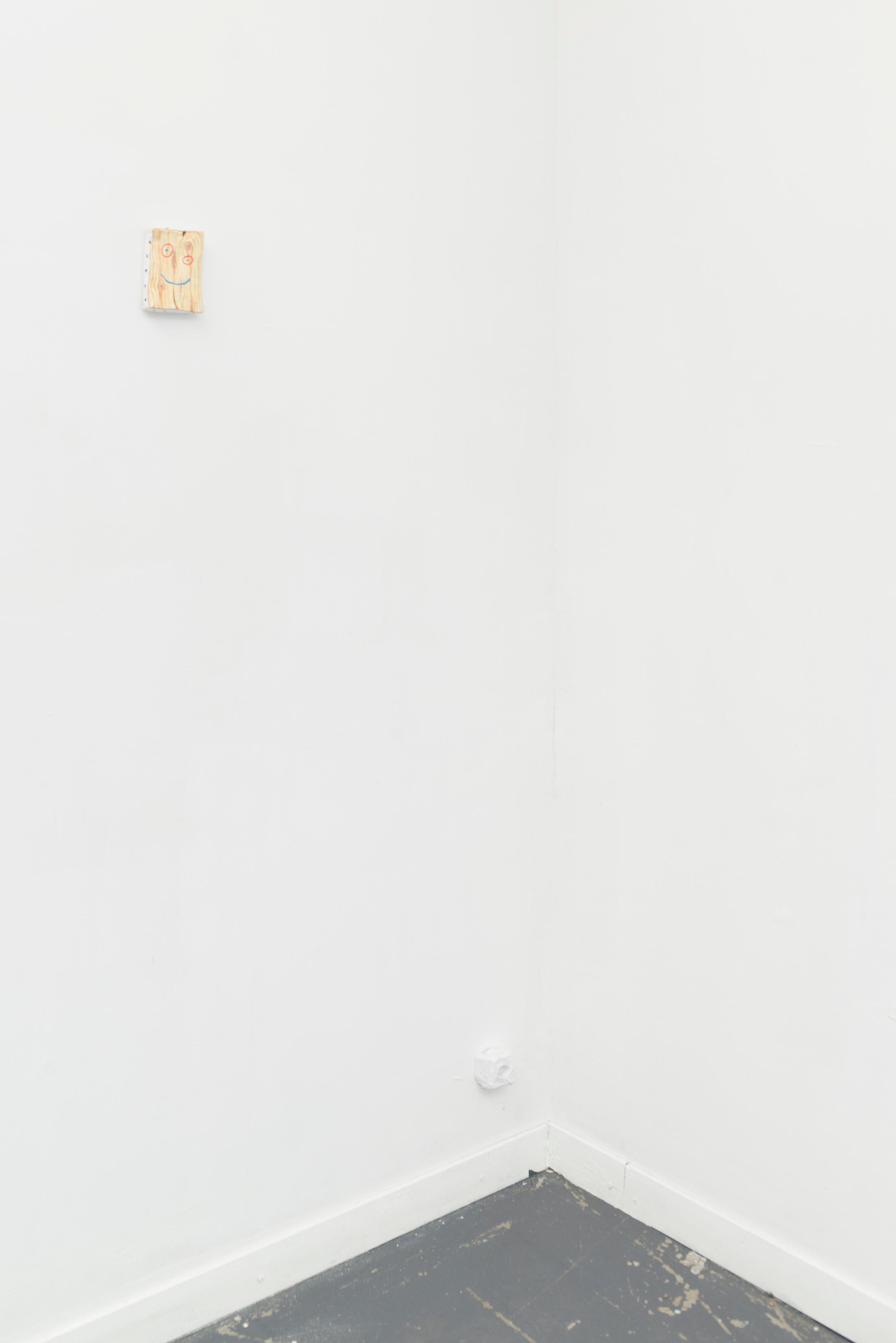 Exhibition View Yvan Alvarez & Paul Hutzli Duo Show «Why do pizza boxes have a square shape?» at Soul2Soul, Ressources Urbaines, Geneva, 2020 / © Yvan Alvarez / Courtesy: the artists