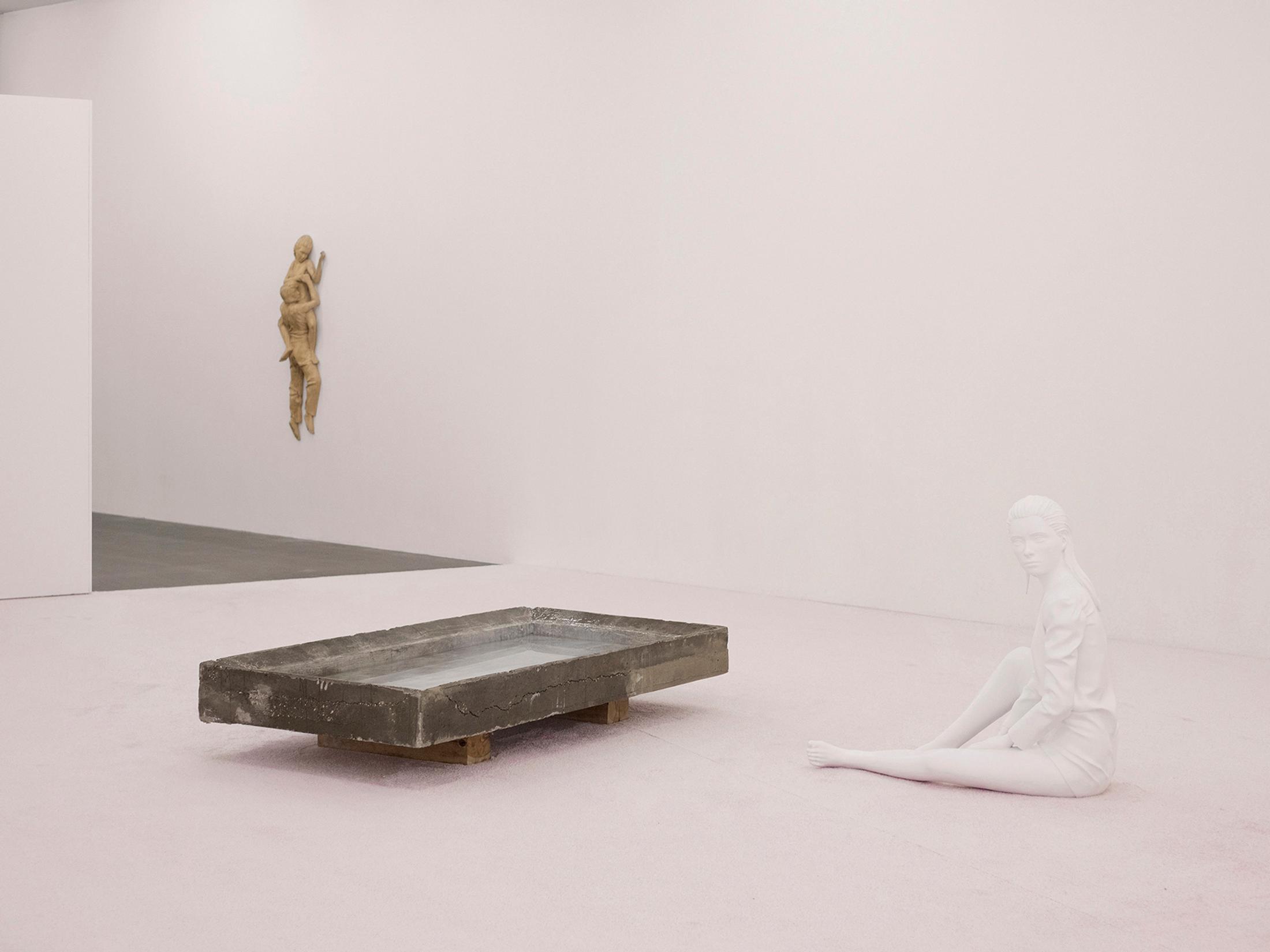 Exhibition View Yves Scherer Solo Show «Candids» at Kunsthaus Grenchen, Grenchen, 2020 / Photo: Marius Steiger / Courtesy: the artist and Kunsthaus Grenchen