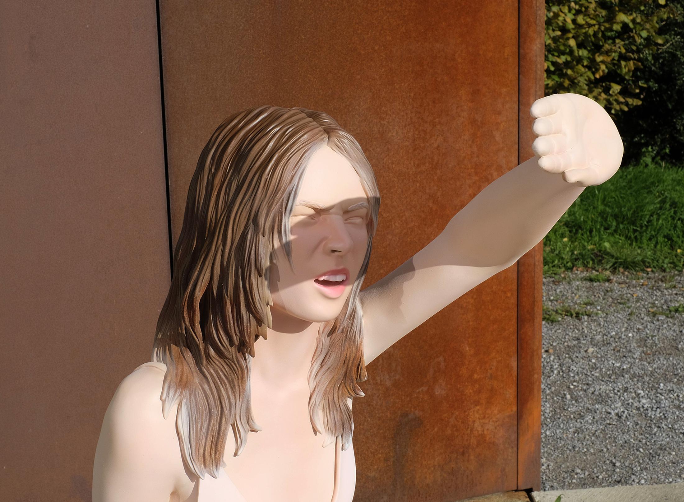 Exhibition View Yves Scherer Solo Show «Candids; view on Yves Scherer, Untitled (Kate), 2020, (detail), Aluminium Oil Paint, 162 x 82 x 61 cm» at Kunsthaus Grenchen, Grenchen, 2020 / Photo: Marius Steiger / Courtesy: the artist and Kunsthaus Grenchen