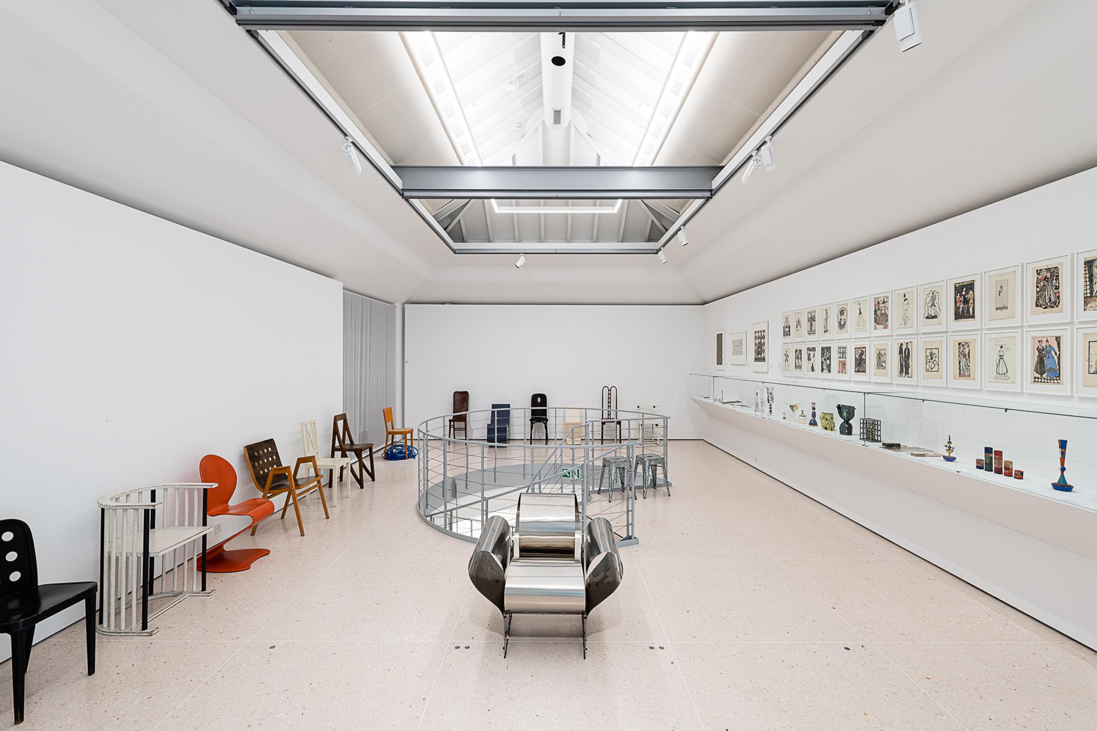 Exhibition View Group Show «Time and Space – Homage to Peter and Christine Kamm» at Kunsthaus Zug, 2021 / Photo: Jorit Aust Photography / Courtesy: the artists and Kunsthaus Zug