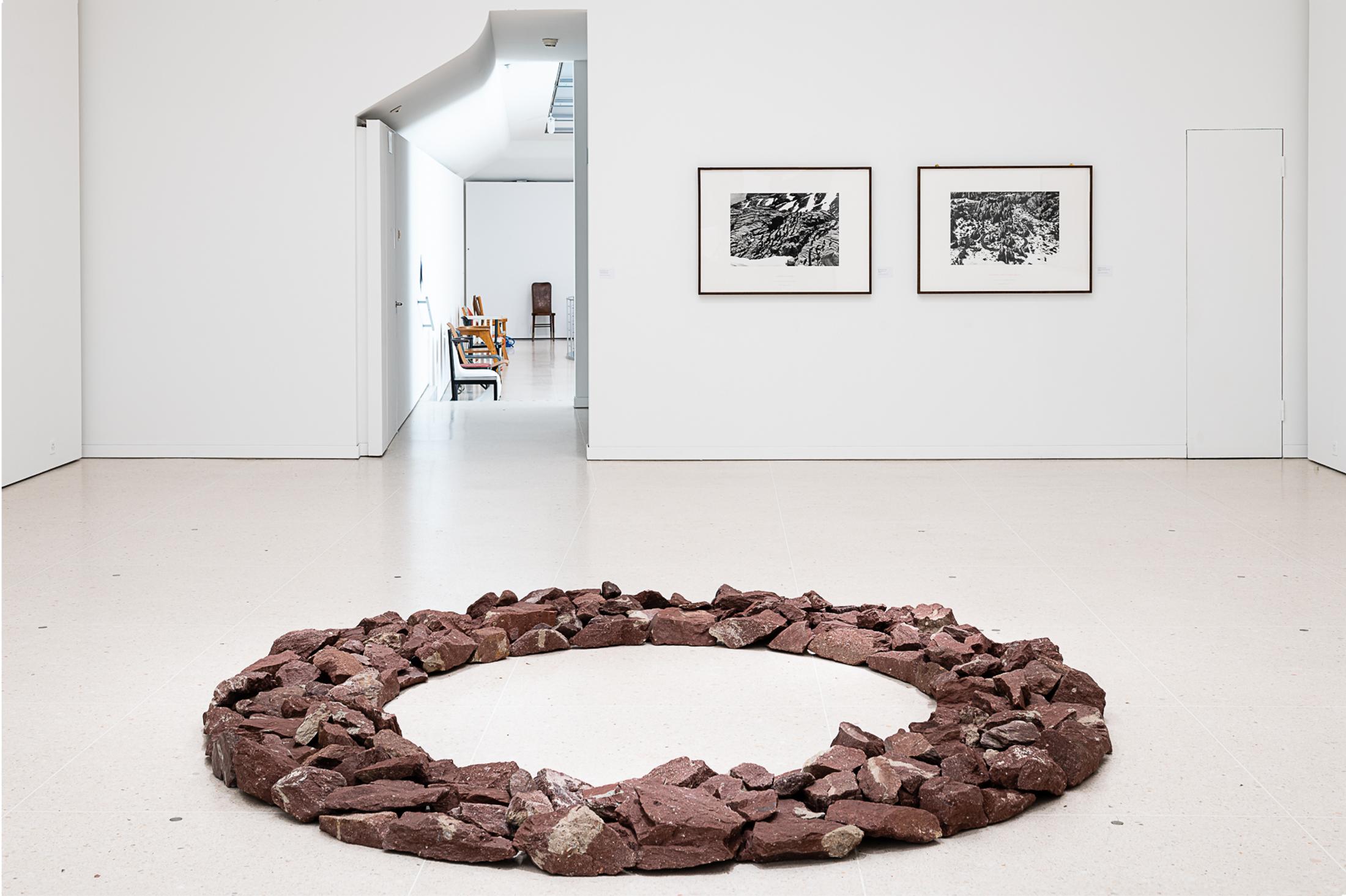 Exhibition View Group Show «Time and Space – Homage to Peter and Christine Kamm» at Kunsthaus Zug, 2021 / Photo: Jorit Aust Photography / Courtesy: the artists and Kunsthaus Zug