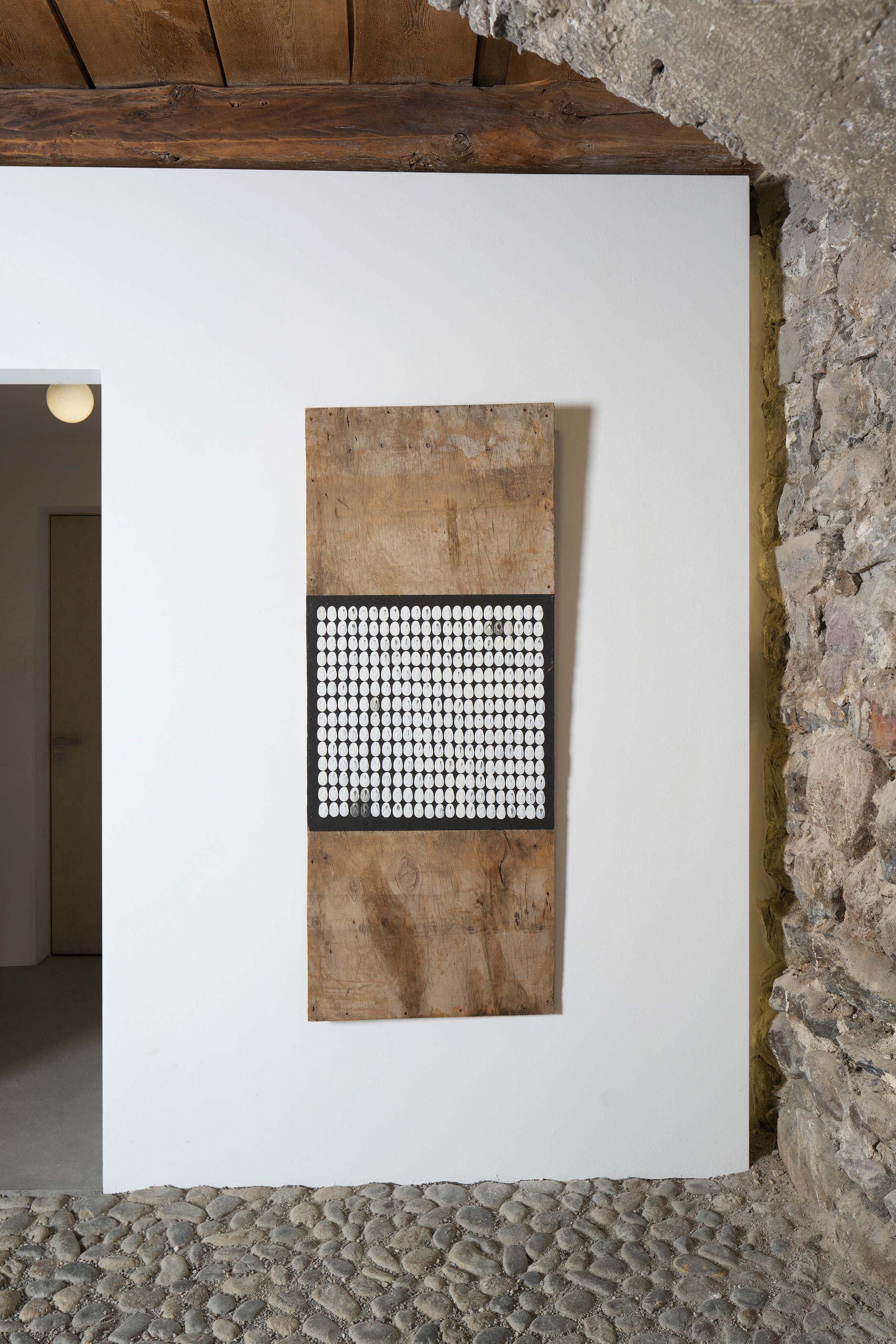 Exhibition View Groupshow «Absolutely Tschudi» at Galerie Tschudi, Zuoz, 2019 / Photo: Ralph Feiner, Malans / Courtesy: the artists and Galerie Tschudi, Zuoz