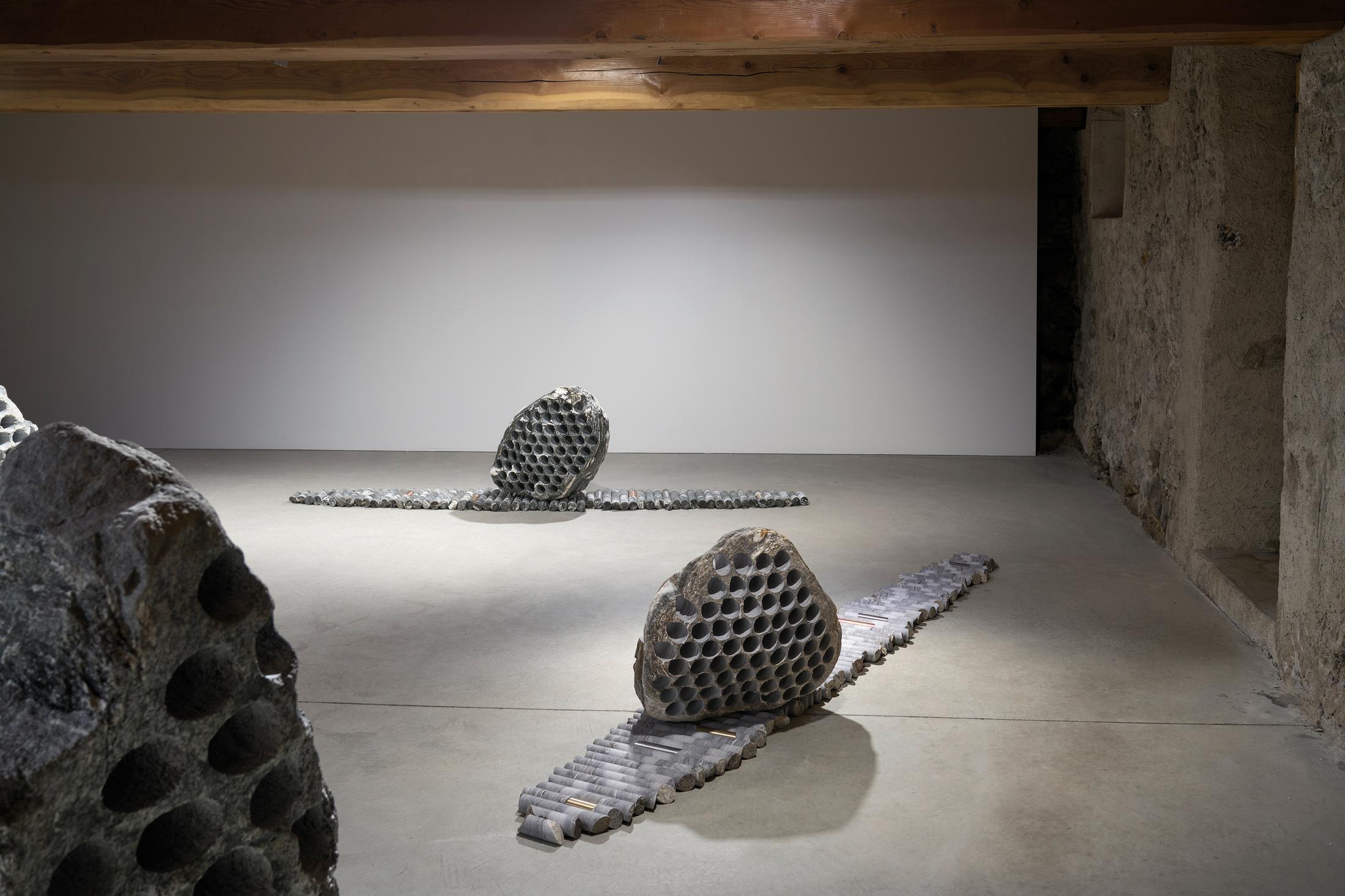 Exhibition View Groupshow «Absolutely Tschudi» at Galerie Tschudi, Zuoz, 2019 / Photo: Ralph Feiner, Malans / Courtesy: the artists and Galerie Tschudi, Zuoz