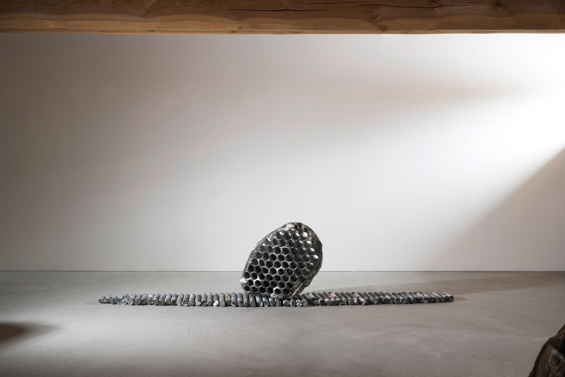 Exhibition View Groupshow «Absolutely Tschudi» at Galerie Tschudi, Zuoz, 2019 / Photo: Ralph Feiner, Malans / Courtesy: the artists and Galerie Tschudi, Zuoz