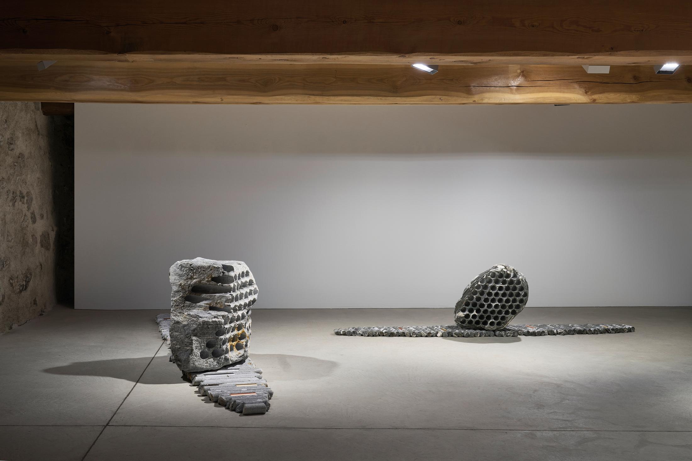 Exhibition View Groupshow «Absolutely Tschudi» at Galerie Tschudi, Zuoz, 2019 / Photo: Ralph Feiner, Malans / Courtesy: the artists and Galerie Tschudi, Zuoz