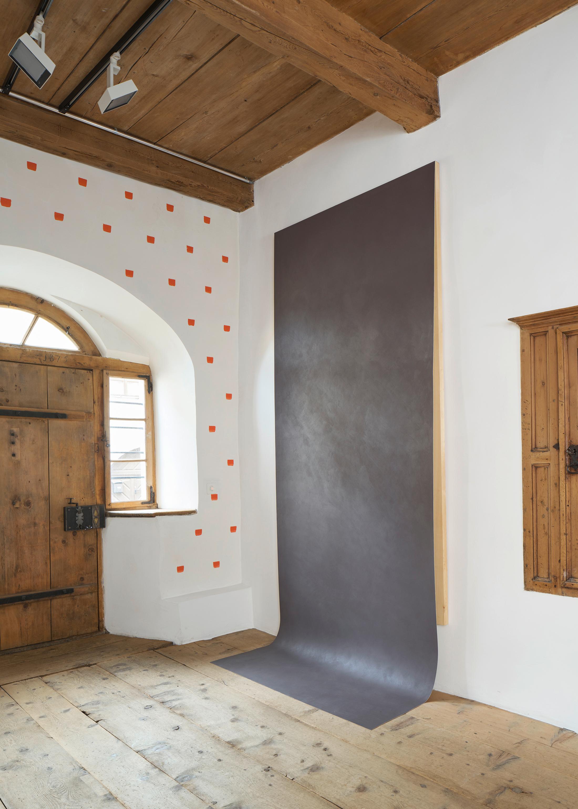 Exhibition View Groupshow «Absolutely Tschudi» at Galerie Tschudi, Zuoz, 2019 / Photo: Ralph Feiner, Malans / Courtesy: the artists and Galerie Tschudi, Zuoz