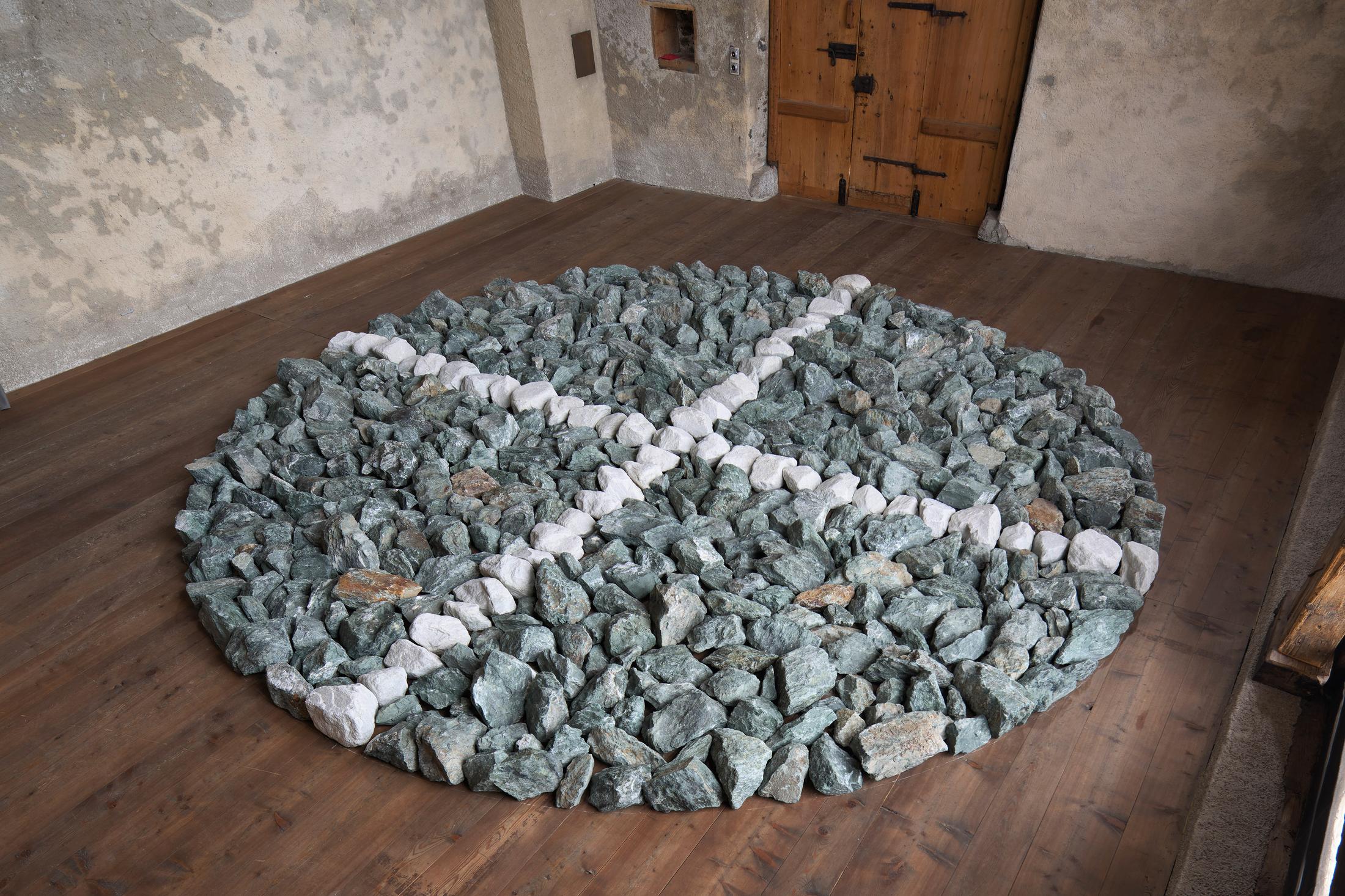 Exhibition View Groupshow «Absolutely Tschudi» at Galerie Tschudi, Zuoz, 2019 / Photo: Ralph Feiner, Malans / Courtesy: the artists and Galerie Tschudi, Zuoz