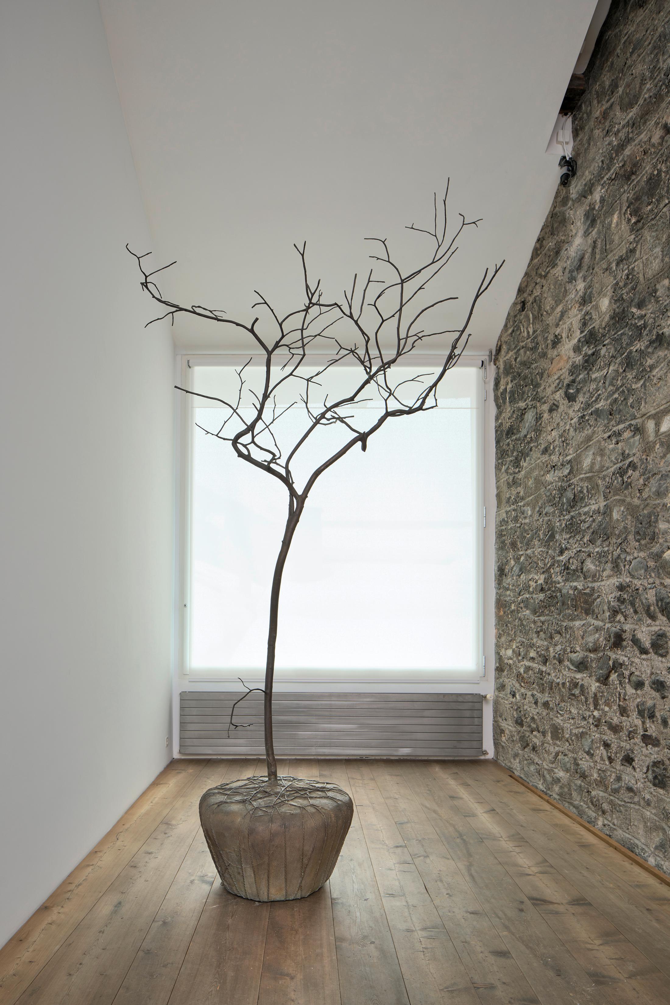 Exhibition View Groupshow «Absolutely Tschudi» at Galerie Tschudi, Zuoz, 2019 / Photo: Ralph Feiner, Malans / Courtesy: the artists and Galerie Tschudi, Zuoz