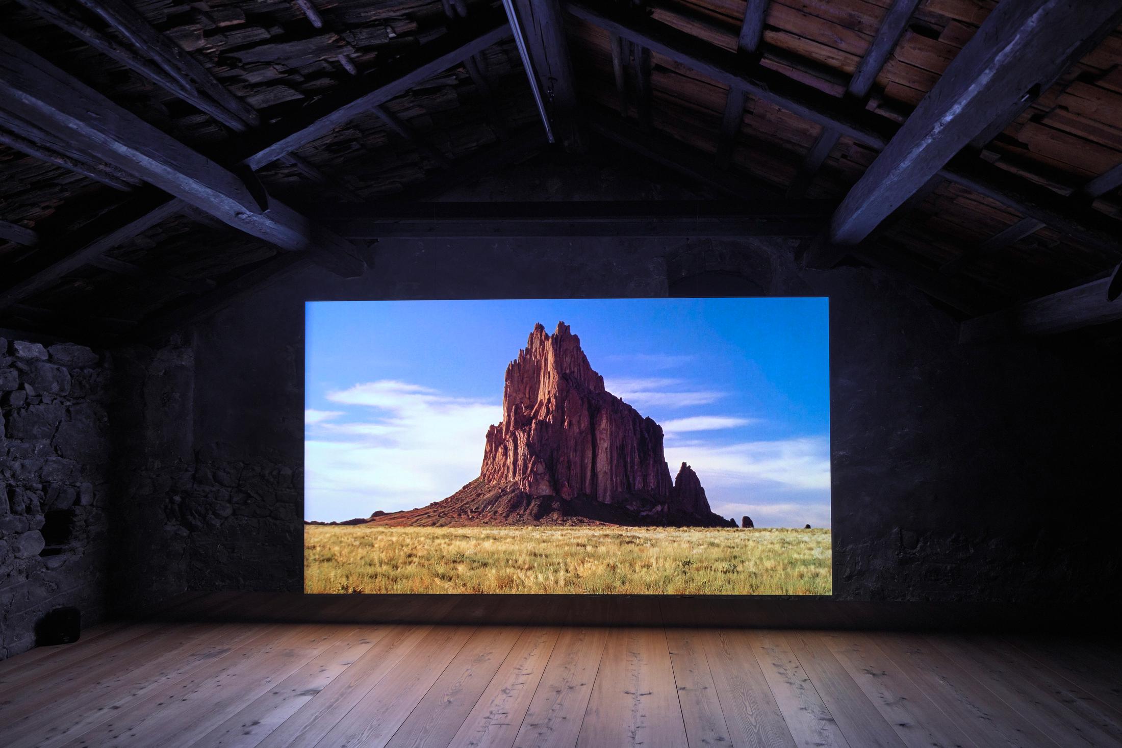 Exhibition View Groupshow «Absolutely Tschudi» at Galerie Tschudi, Zuoz, 2019 / Photo: Ralph Feiner, Malans / Courtesy: the artists and Galerie Tschudi, Zuoz