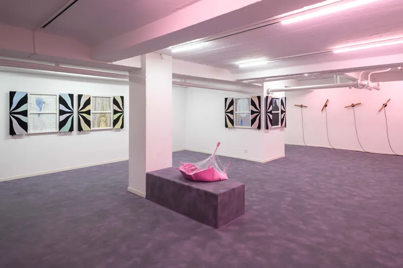 Exhibition View Adam Cruces Solo Show «Eavesdropping» at Blue Velvet Projects, Zurich, 2022 / Photo: Flavio Karrer / Courtesy: the artist and Blue Velvet Projects