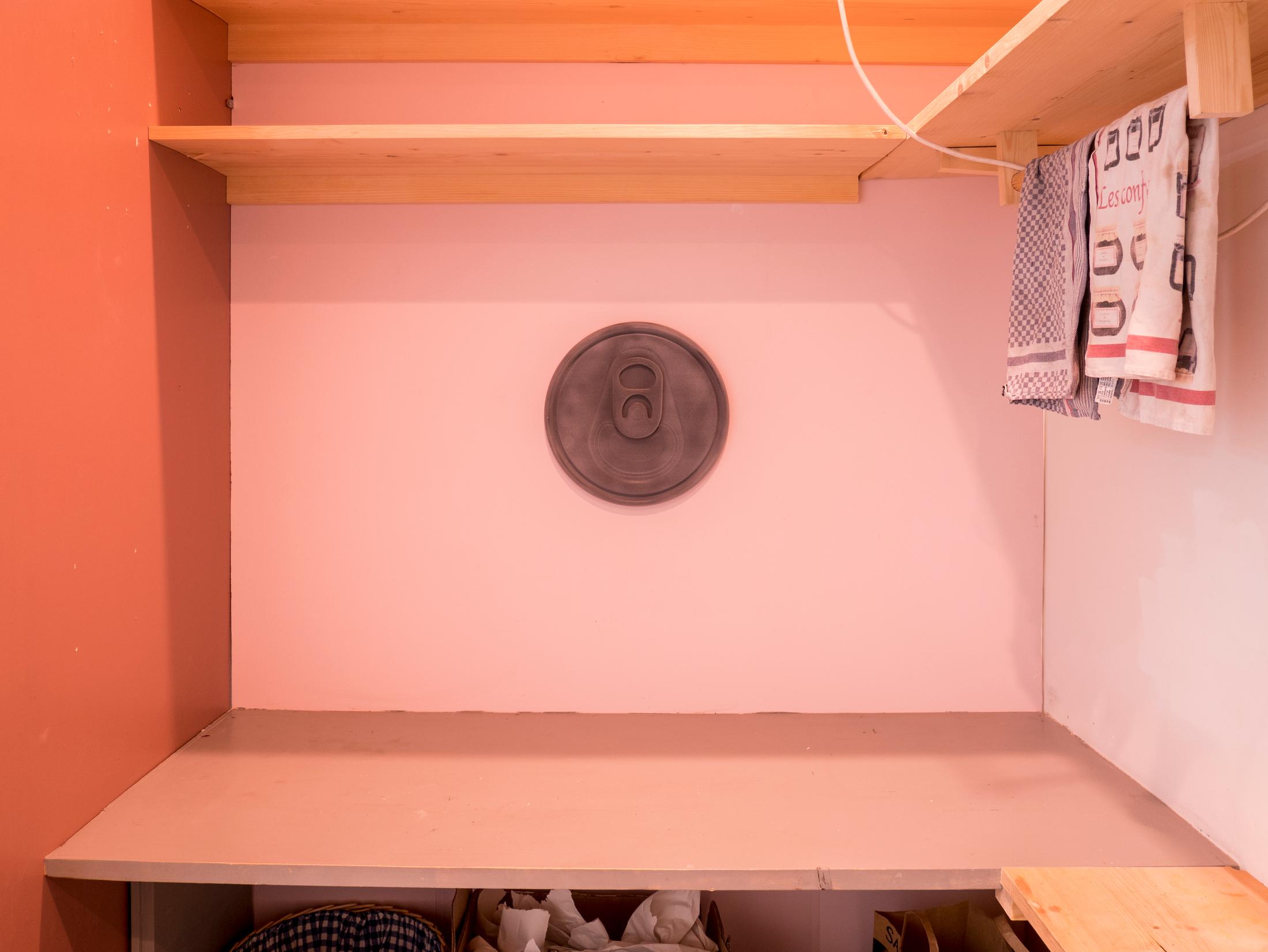 Exhibition View Adam Cruces Solo Show «When the Dust Settles; view on Adam Cruces, Top, 2021» at Rindermarkt 23, 2021 / Photo and Courtesy: the artist and Rindermarkt 23