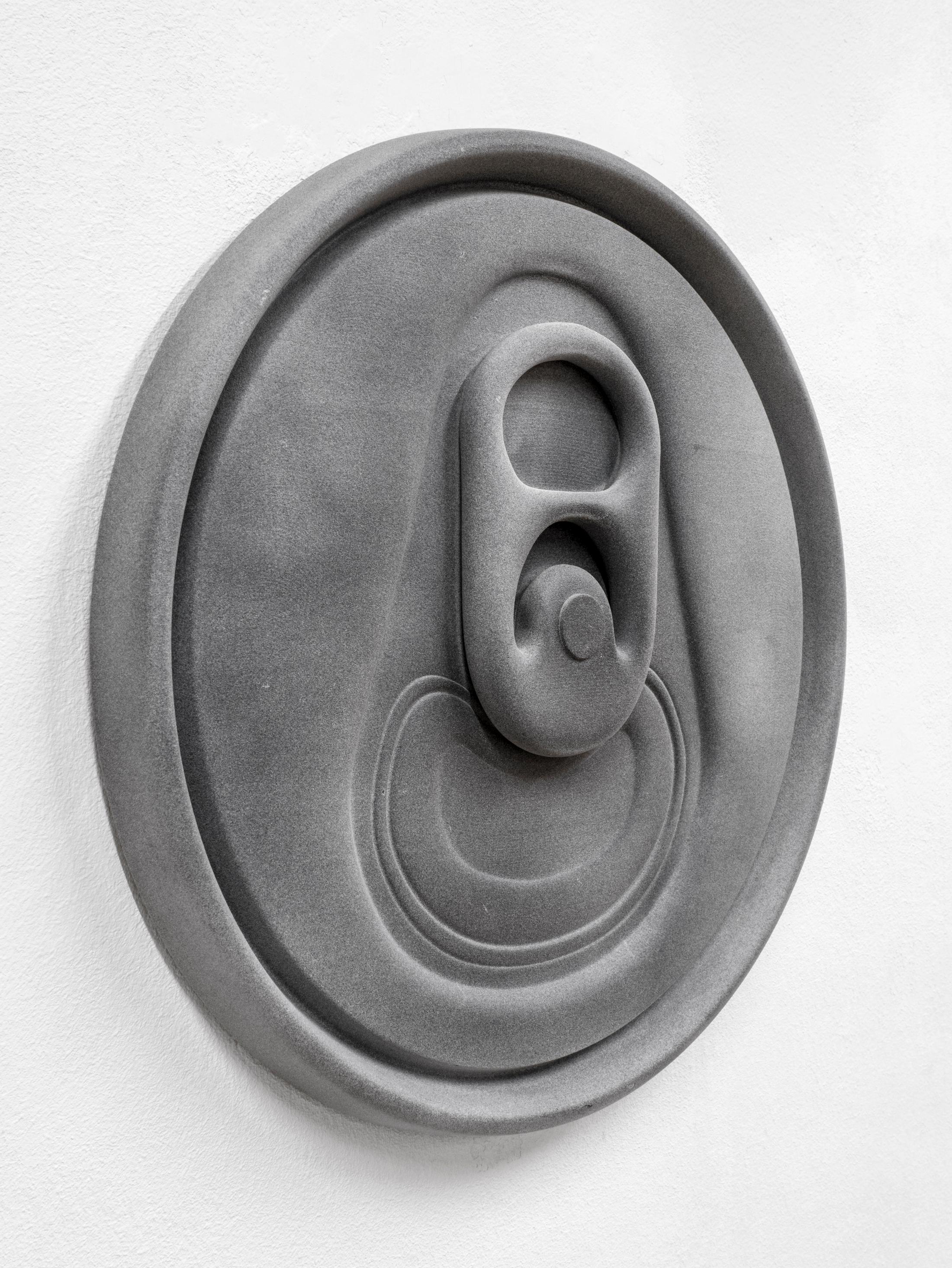 Exhibition View Adam Cruces Solo Show «When the Dust Settles; view on Adam Cruces, Top, 2021» at Rindermarkt 23, 2021 / Photo and Courtesy: the artist and Rindermarkt 23