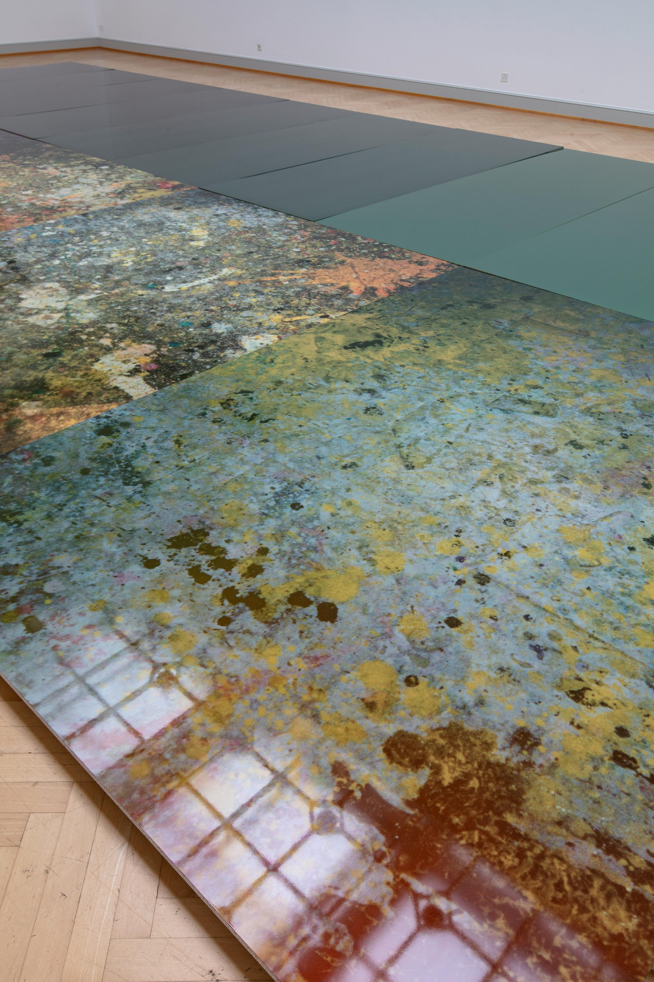 Exhibition View Adrian Schiess Soloshow «Painting 1980-2020» at Kunstmuseum St. Gallen, St. Gallen, 2020 / Photo: Stefan Rohner / Courtesy: the artist and Kunstmuseum St. Gallen