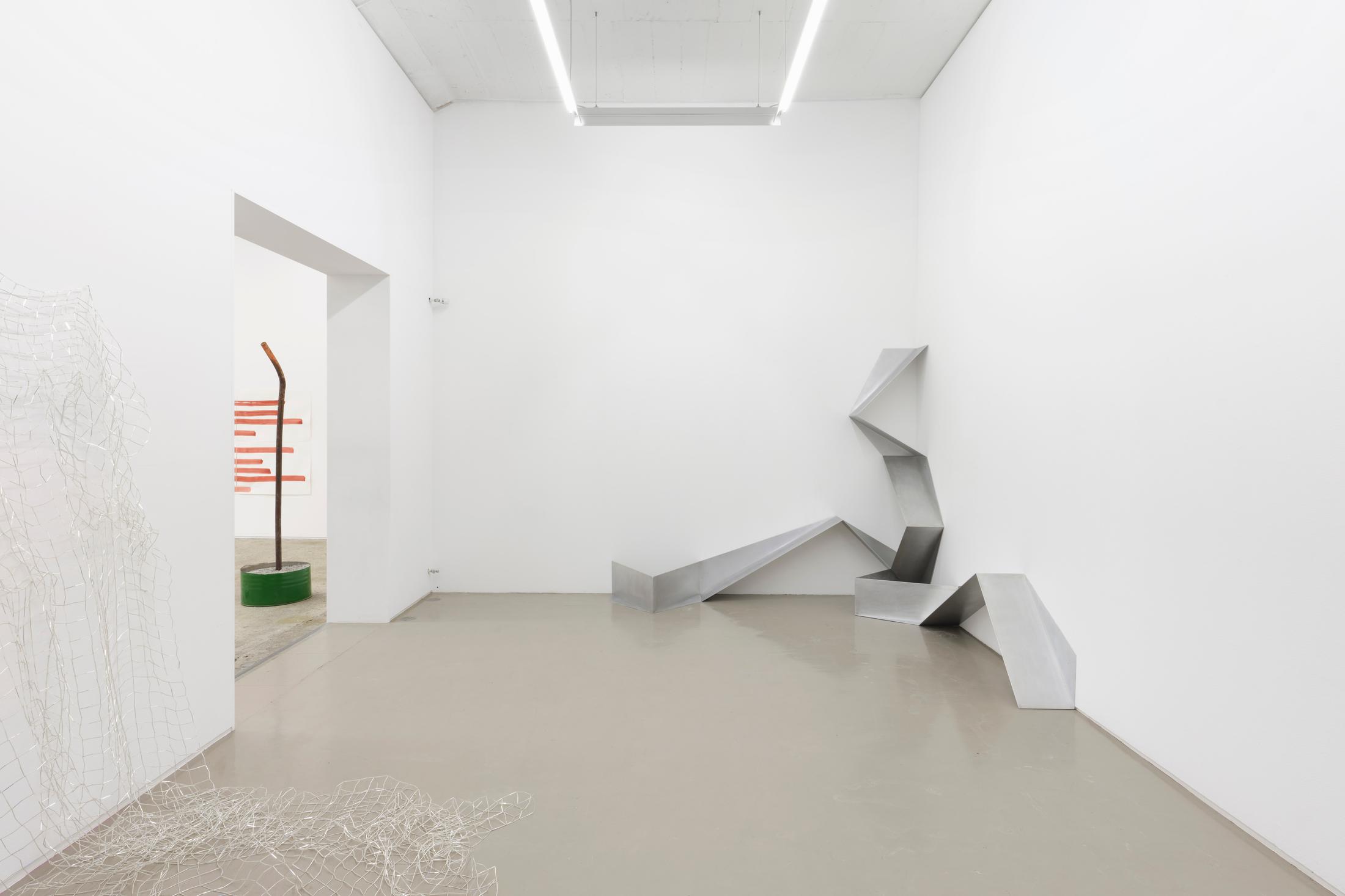 Exhibition View Group Show «Affinitäten» at Galerie Mark Müller, Zurich, 2022 / Photo: Conradin Frei / Courtesy: the artists and Galerie Mark Müller