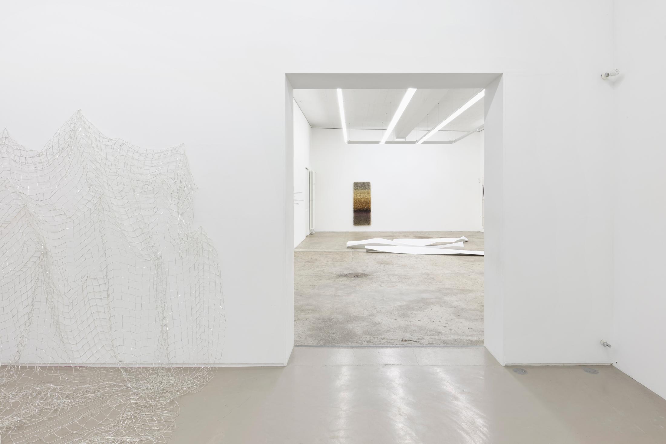 Exhibition View Group Show «Affinitäten» at Galerie Mark Müller, Zurich, 2022 / Photo: Conradin Frei / Courtesy: the artists and Galerie Mark Müller