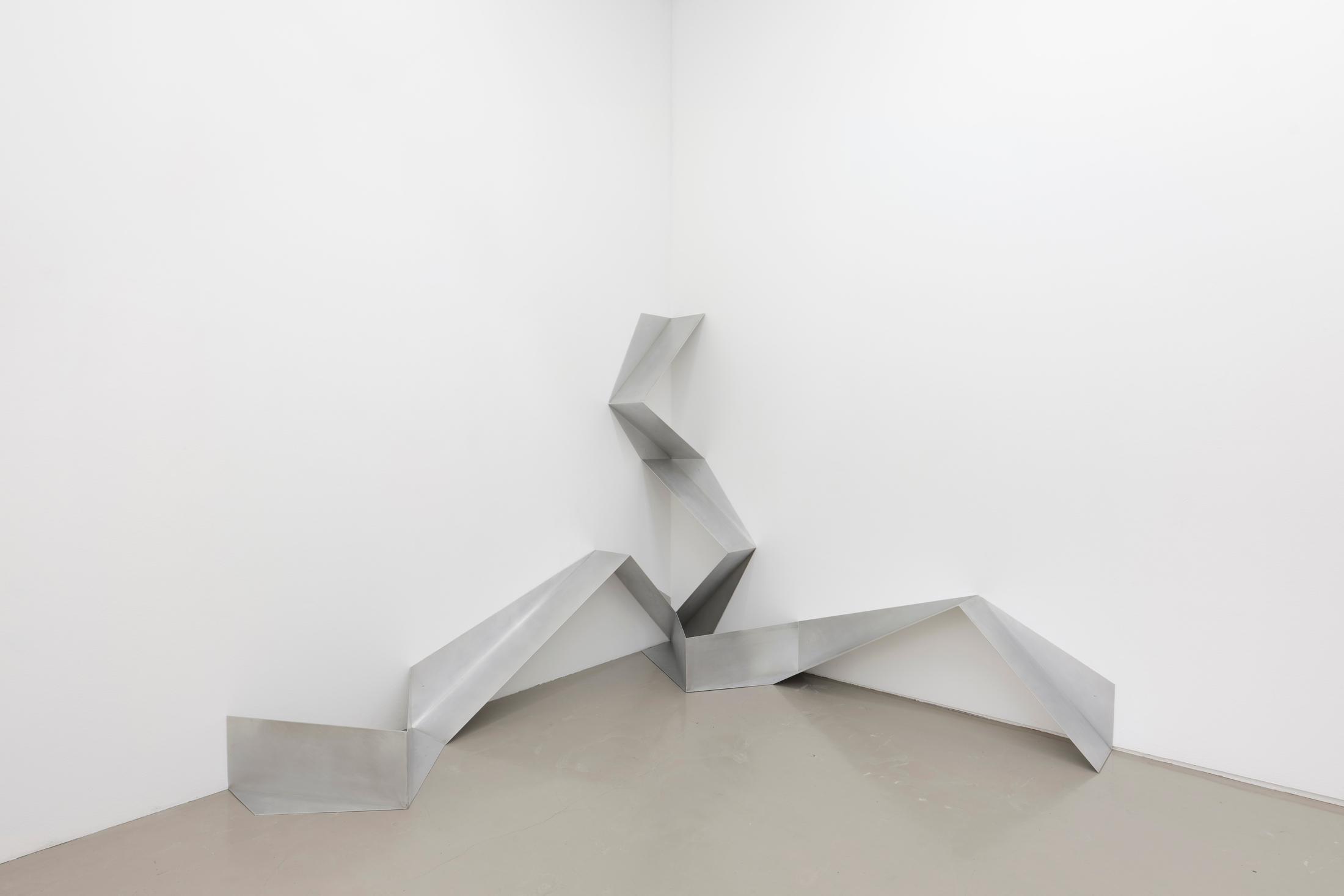 Exhibition View Group Show «Affinitäten» at Galerie Mark Müller, Zurich, 2022 / Photo: Conradin Frei / Courtesy: the artists and Galerie Mark Müller