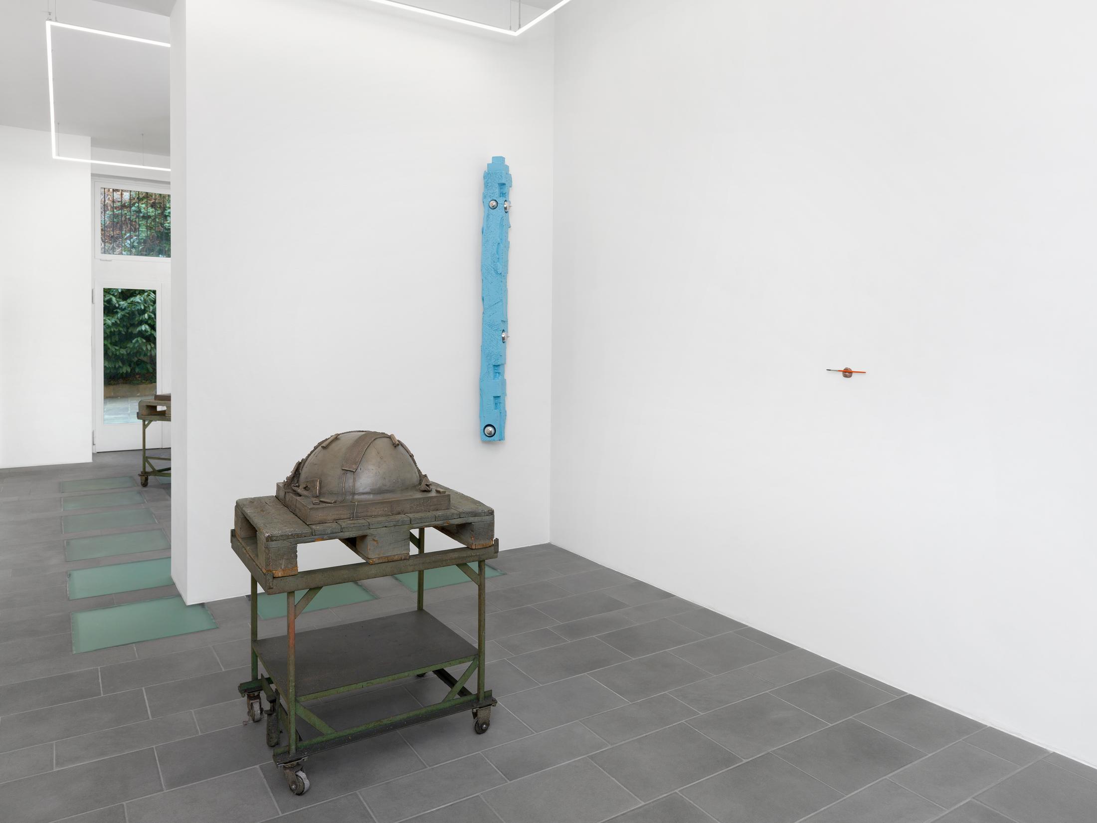 Exhibition View Alfredo Aceto Solo Show «Builders Supply» at Galerie Lange + Pult, Zurich, 2023 / Photo: Annik Wetter / Courtesy: the artist and Galerie Lange + Pult