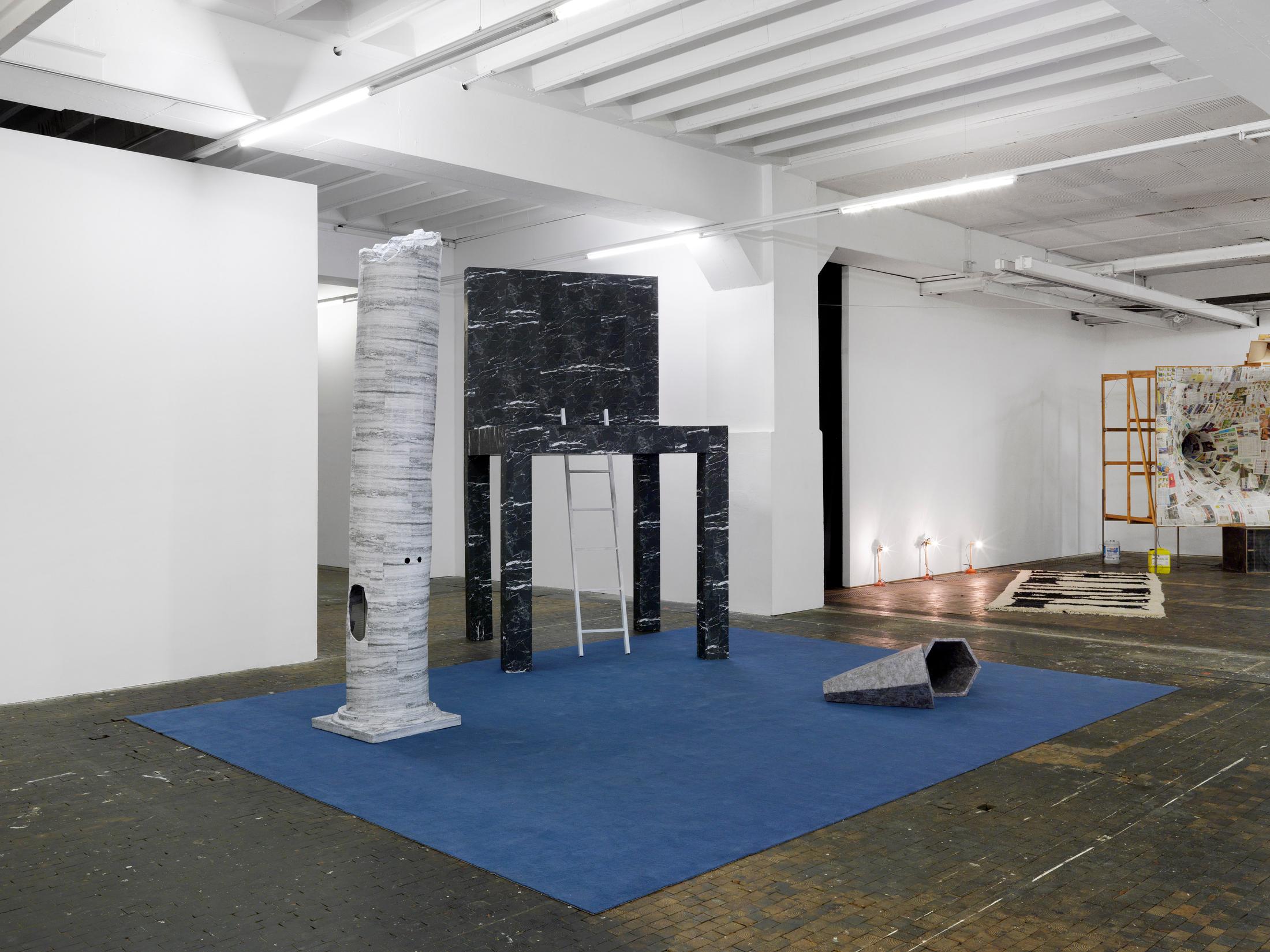 Exhibition View «Alvaro Urbano, Teatro Impossibile, 2017 / Alpina Huus» at Le Commun, Geneva / © Annik Wetter, Courtesy the artists