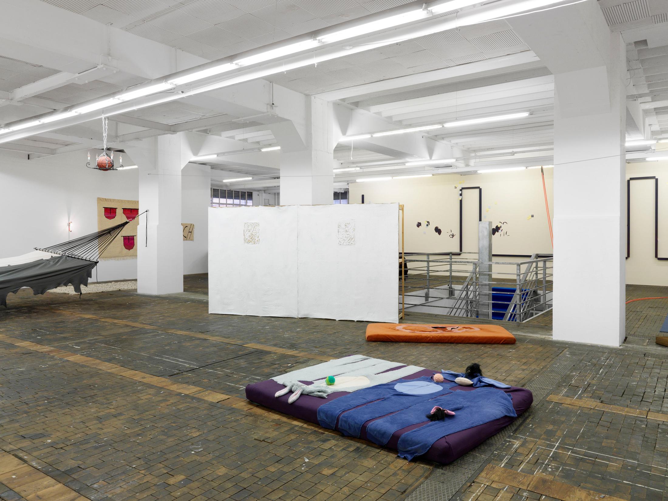 Exhibition View «Alpina Huus» at Le Commun, Geneva / © Annik Wetter, Courtesy the artists