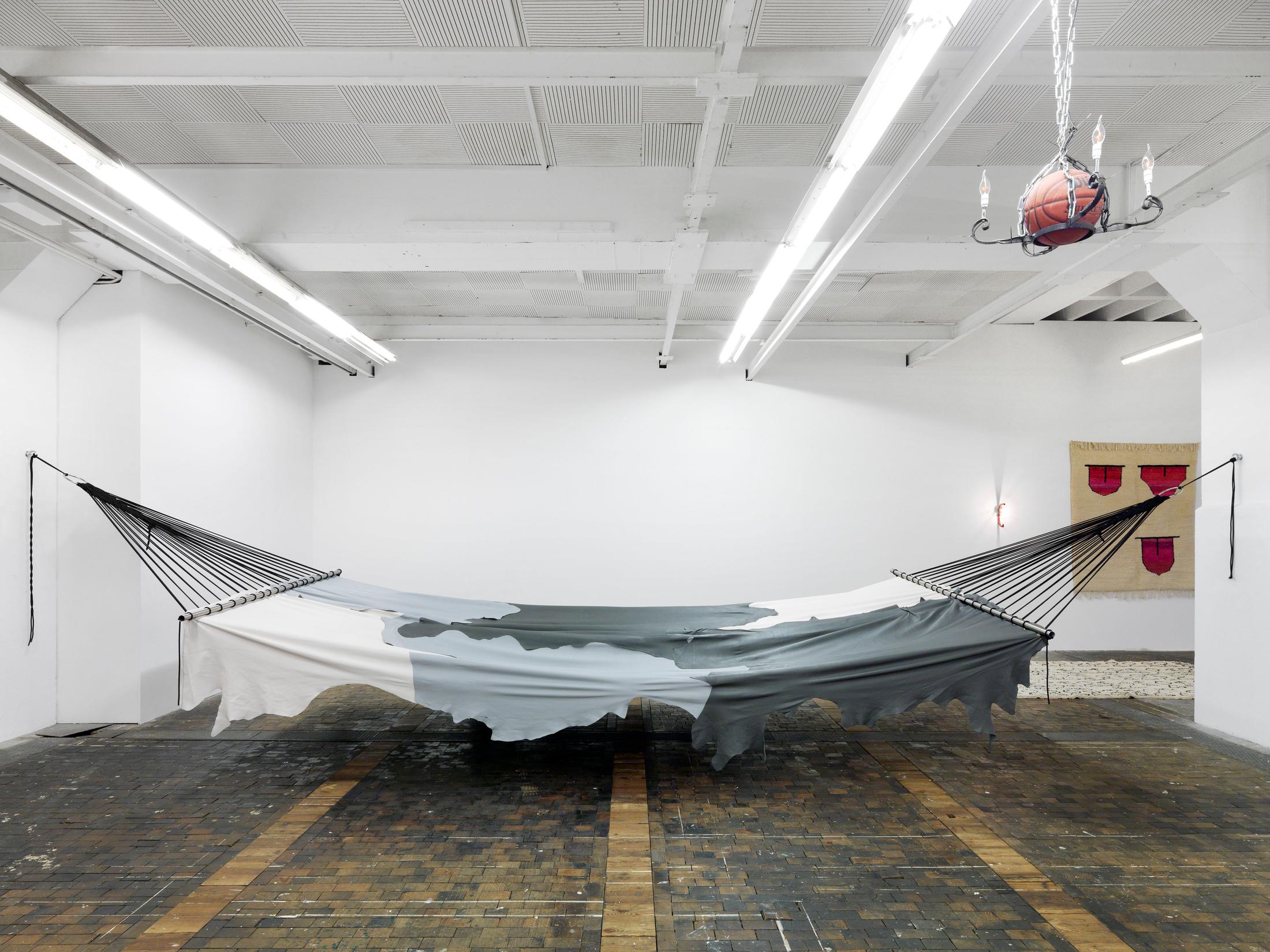 Exhibition View «Alpina Huus» at Le Commun, Geneva / © Annik Wetter, Courtesy the artists