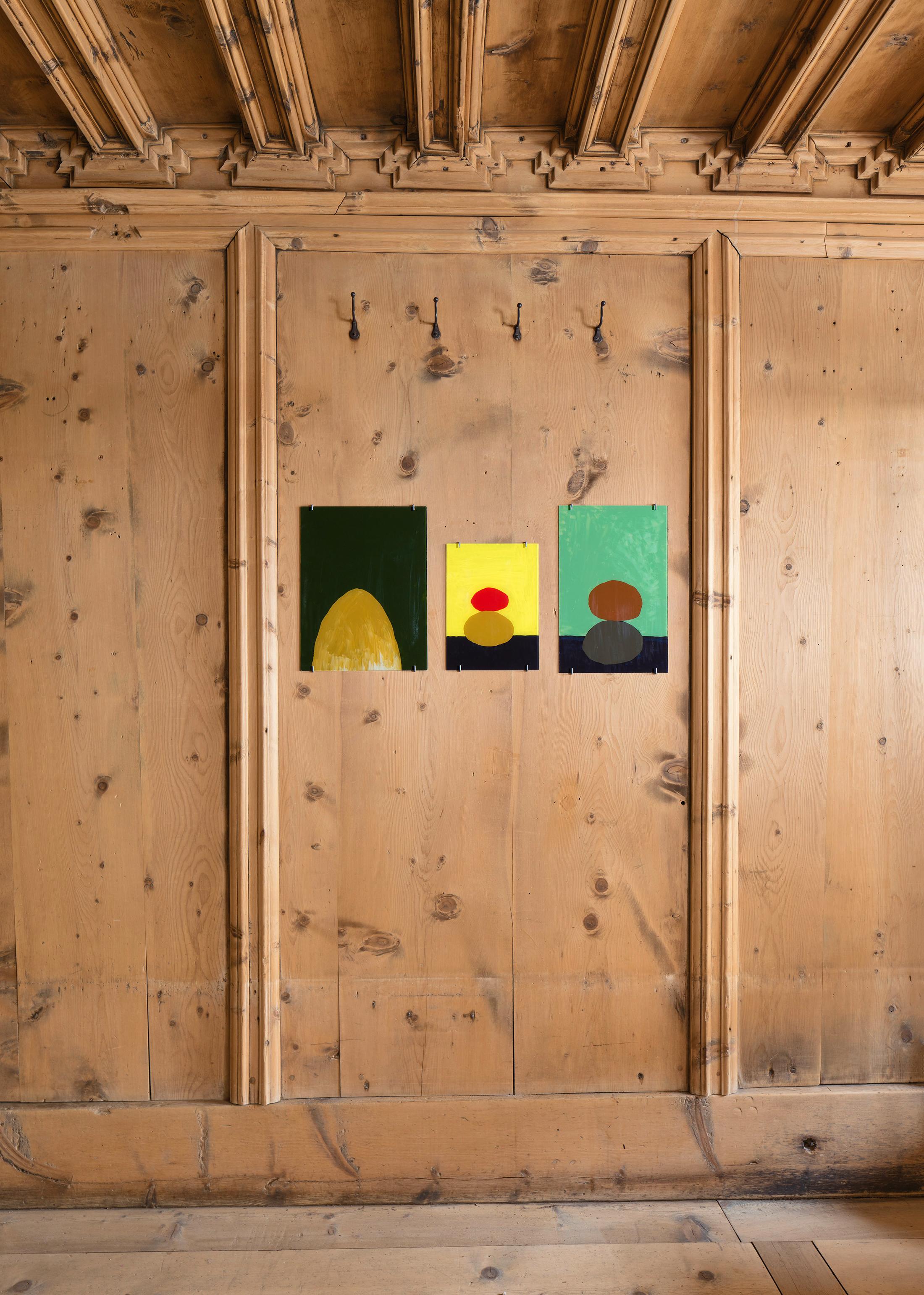 Installation View Andrea Büttner at Galerie Tschudi / Courtesy: Galerie Tschudi, Zuoz and the artist