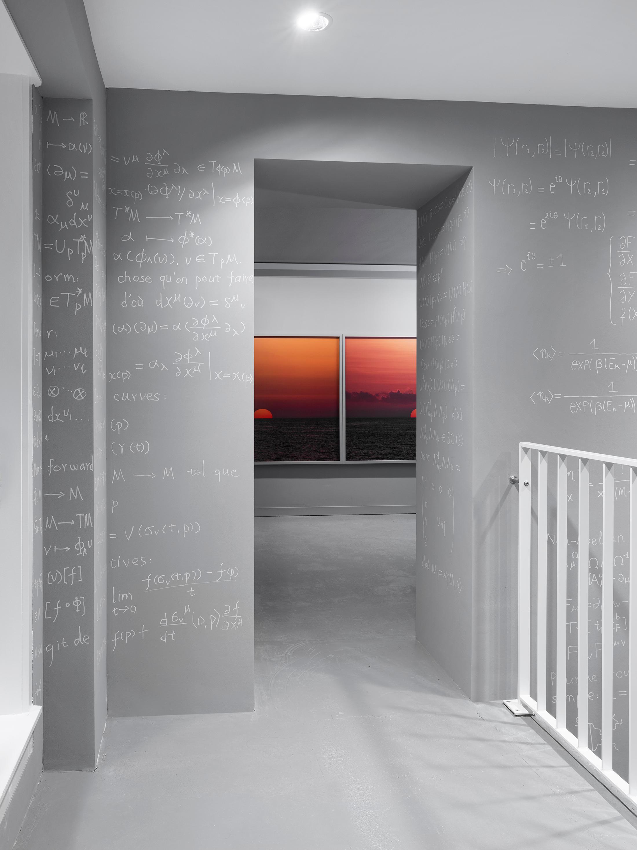 Exhibition View Andrea Galvani Soloshow «Elevation» at Fabienne Levy, Lausanne, 2019 / Photo: Julien Gremaud / Courtesy: the artist and Fabienne Levy