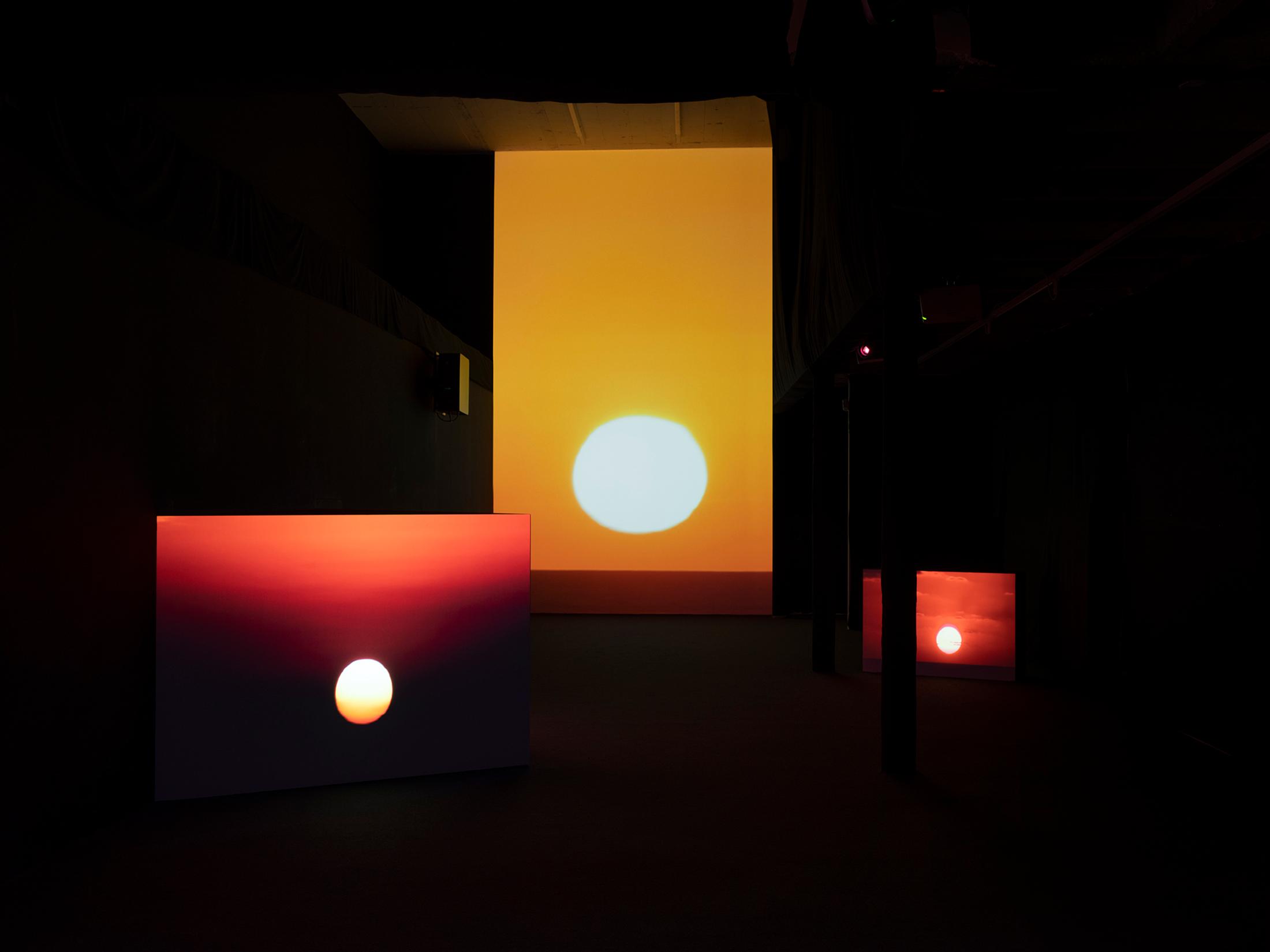 Exhibition View Andrea Galvani Soloshow «Elevation» at Fabienne Levy, Lausanne, 2019 / Photo: Julien Gremaud / Courtesy: the artist and Fabienne Levy