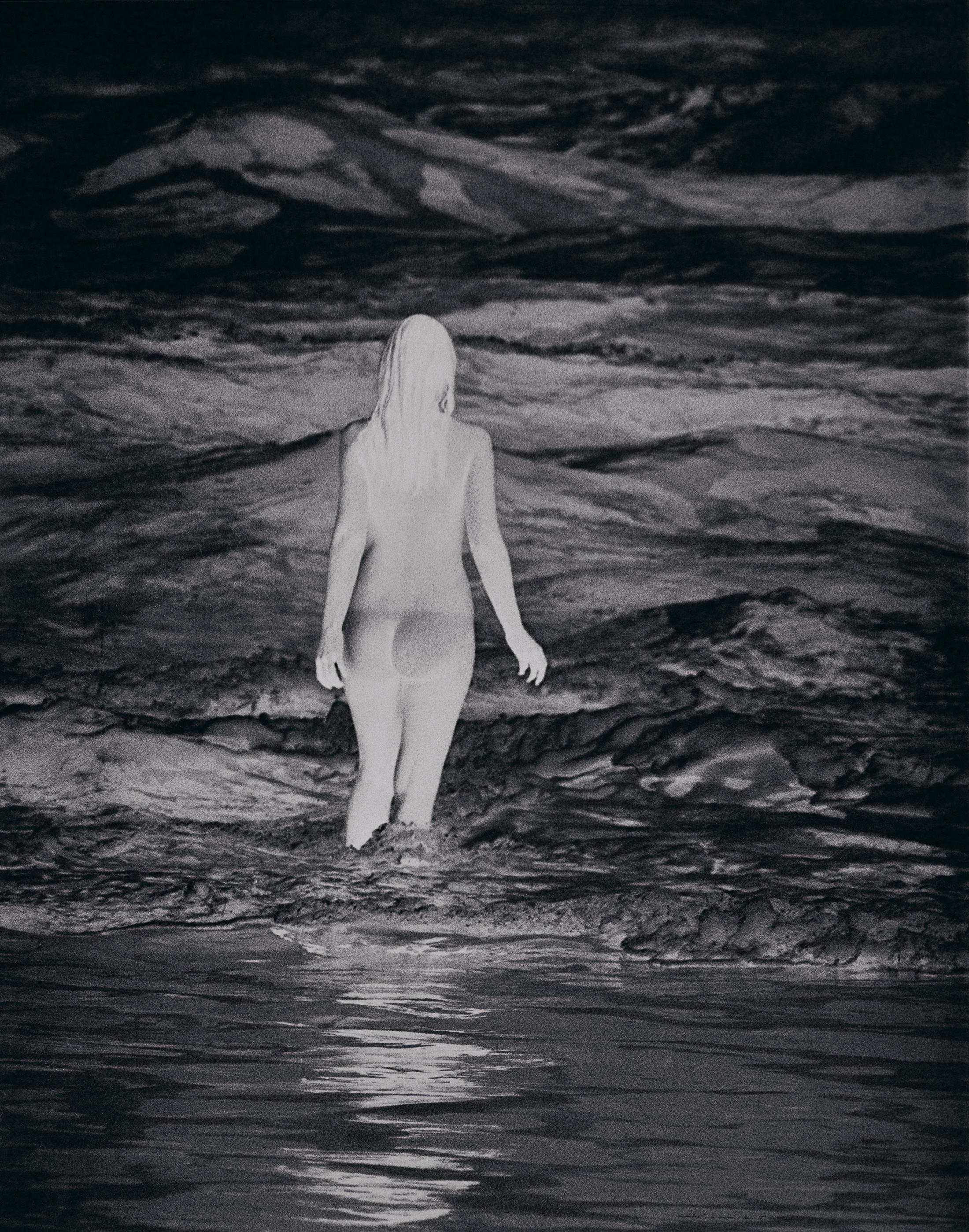 Anne Collier, Negative (California), 2013 at Fotomuseum Winterthur, 2019 / © Anne Collier / Courtesy of the artist; Anton Kern Gallery, New York; Galerie Neu, Berlin; and The Modern Institute/Toby Webster Ltd., Glasgow