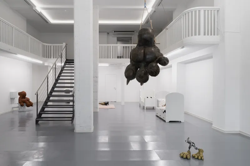 Exhibition View Anne de Vries Solo Show «Day Care Drill» at Blue Velvet Projects, Zurich, 2022 / Photo: Flavio Karrer / Courtesy: the artist and Blue Velvet Projects