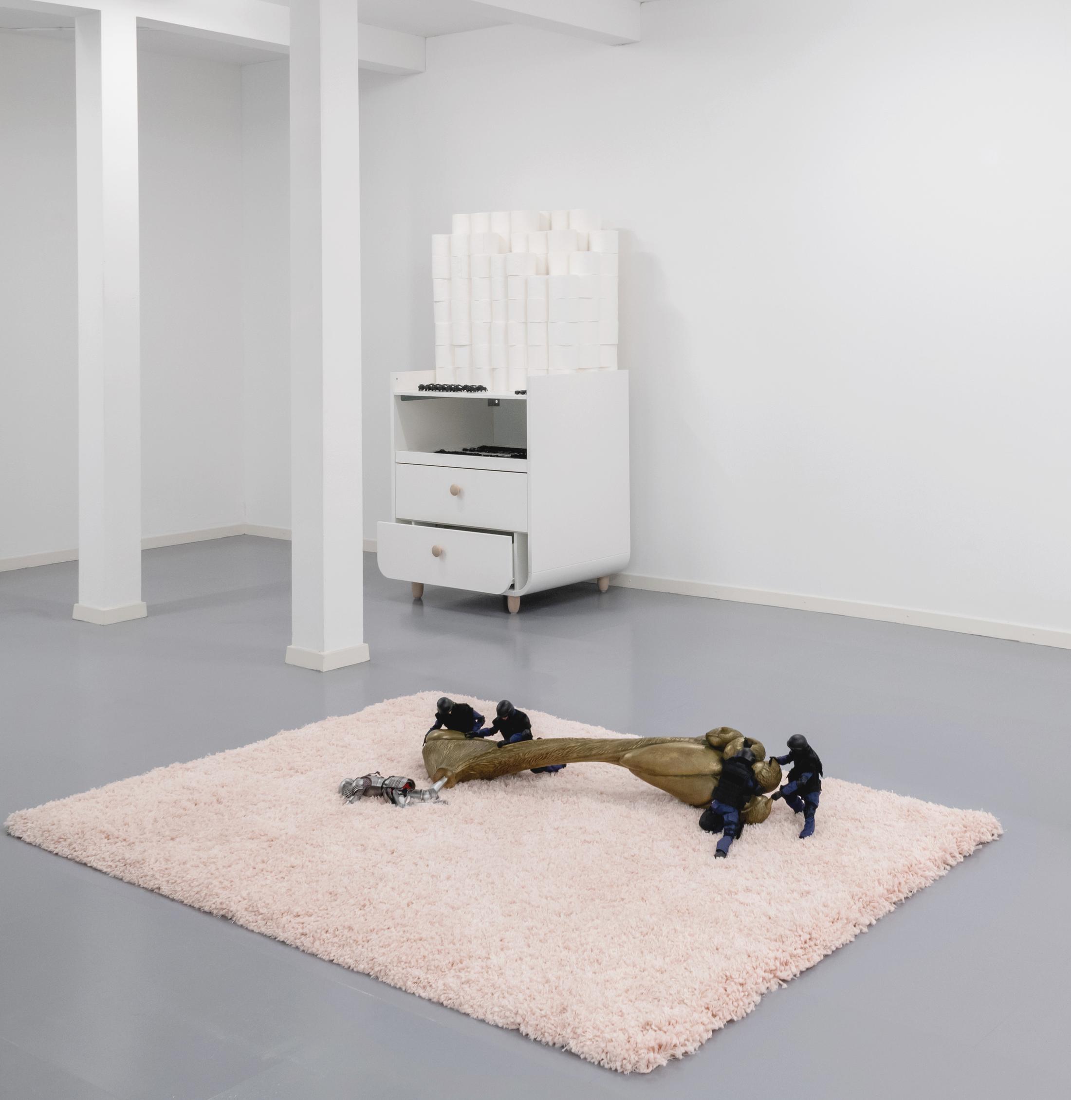 Exhibition View Anne de Vries Solo Show «Day Care Drill» at Blue Velvet Projects, Zurich, 2022 / Photo: Flavio Karrer / Courtesy: the artist and Blue Velvet Projects