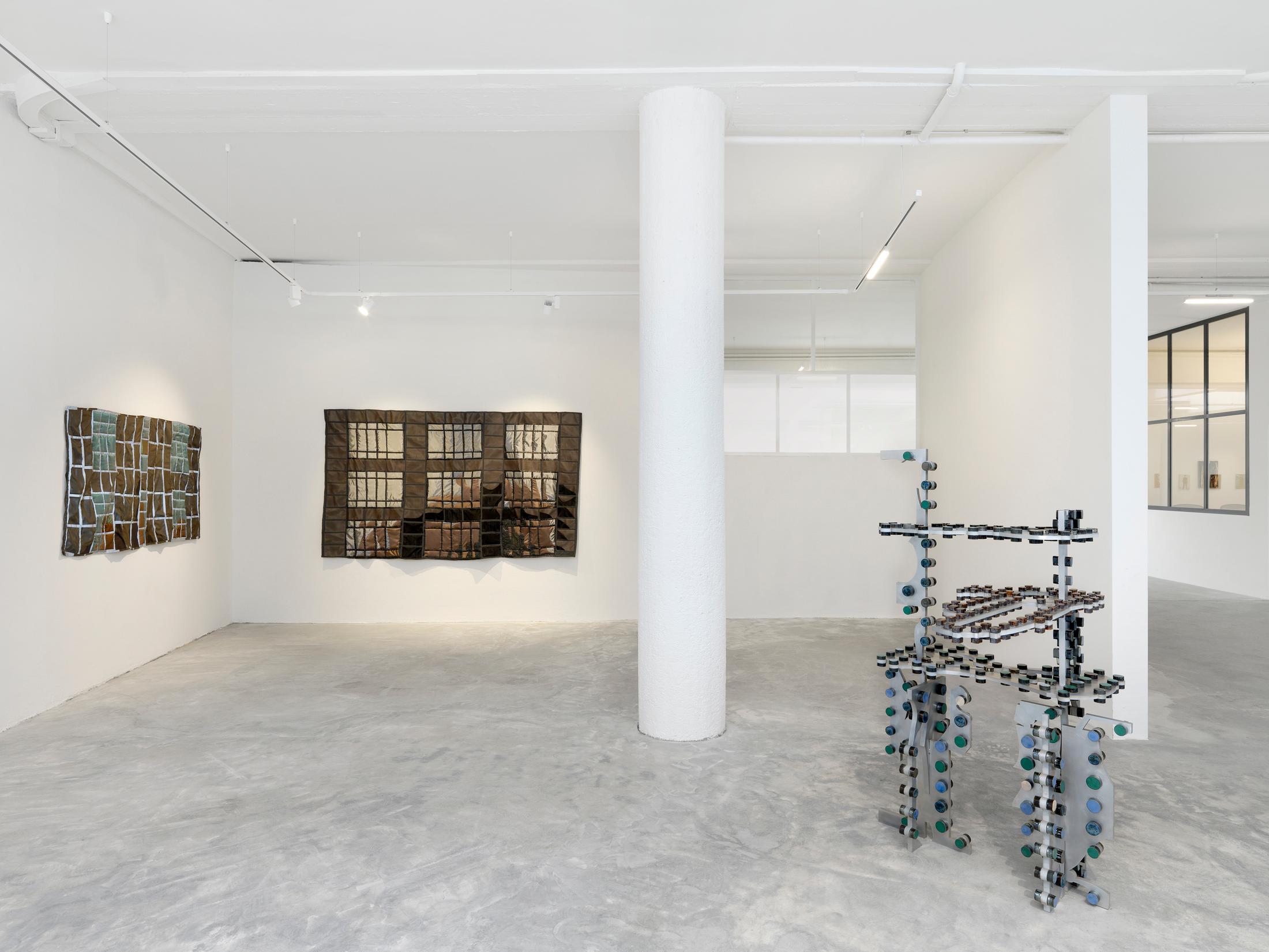 Exhibition View Anne Libby Soloshow «Form Constant» at Ribordy Thetaz, Geneva, 2019 / Photo: Annik Wetter / Courtesy: the artist and Ribordy Thetaz
