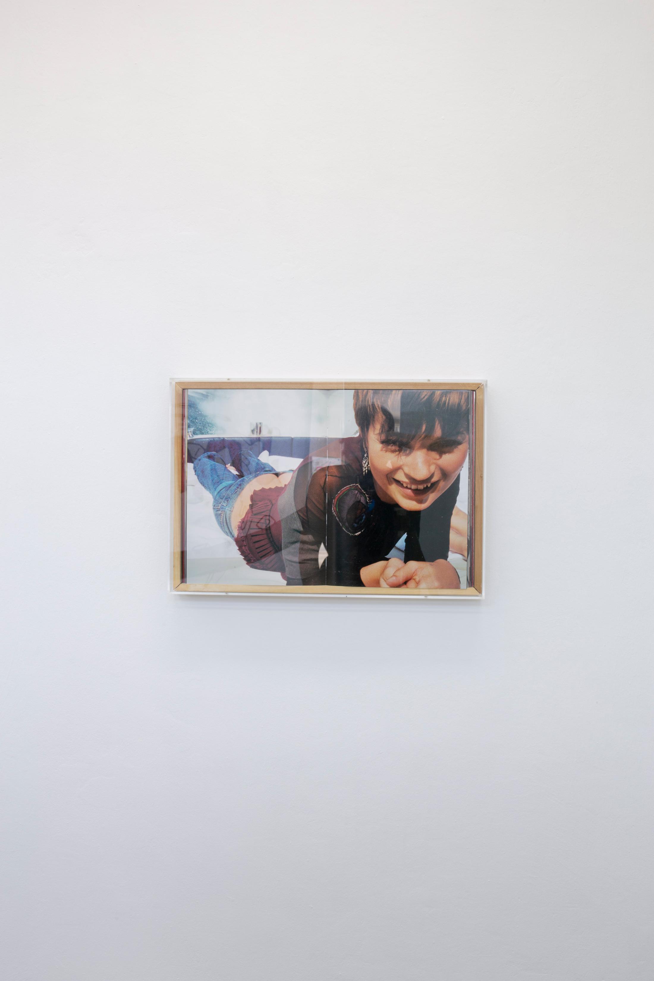 Exhibition View Groupshow «Art Basel Bern – Booth A1; view on Yves Scherer, Untitled (Kate), 2018» at Ballostar Mobile, Bern, 2019 / Courtesy: the artist and Ballostar Mobile