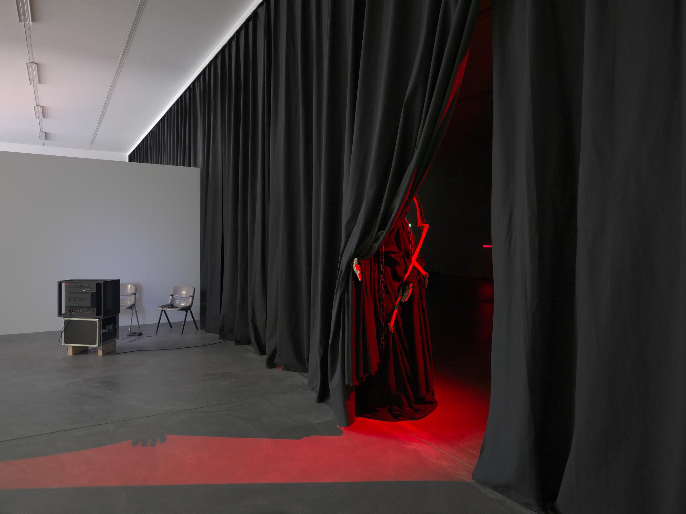 Groupshow «Art Club 2000, Selected Works 1992-1999» at Kunsthalle Zurich, Zurich, 2021 / Photo: Annik Wetter / Courtesy: the artists and Kunsthalle Zurich