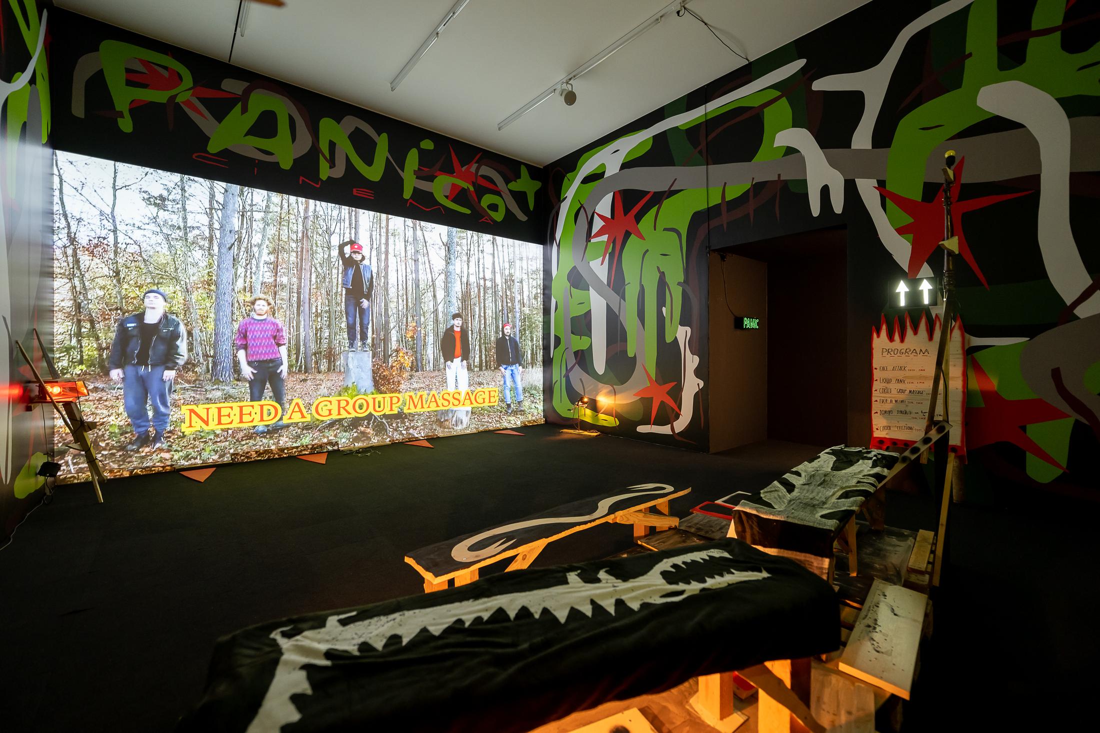 Exhibition View Augustin Rebetez Solo Show «Vitamin; view on Augustin Rebetez in collaboration with Colin Jeanneret, Stanislas Delarue, Lia Martinelli, Zoé Philipona, Studio Mistake, 2023» at Aargauer Kunsthaus, Aarau, 2023 / Photo: ullmann.photography / Courtesy: the artist and Aargauer Kunsthaus