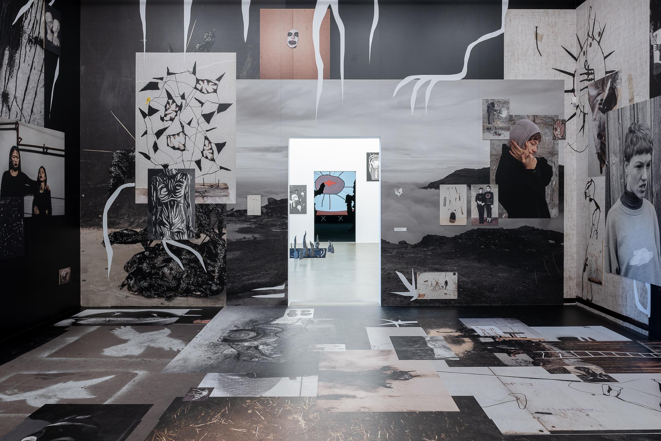 Exhibition View Augustin Rebetez Solo Show «Vitamin; view on Augustin Rebetez in collaboration with Colin Jeanneret, Stanislas Delarue, Lia Martinelli, Zoé Philipona, Studio Mistake, 2023» at Aargauer Kunsthaus, Aarau, 2023 / Photo: ullmann.photography / Courtesy: the artist and Aargauer Kunsthaus