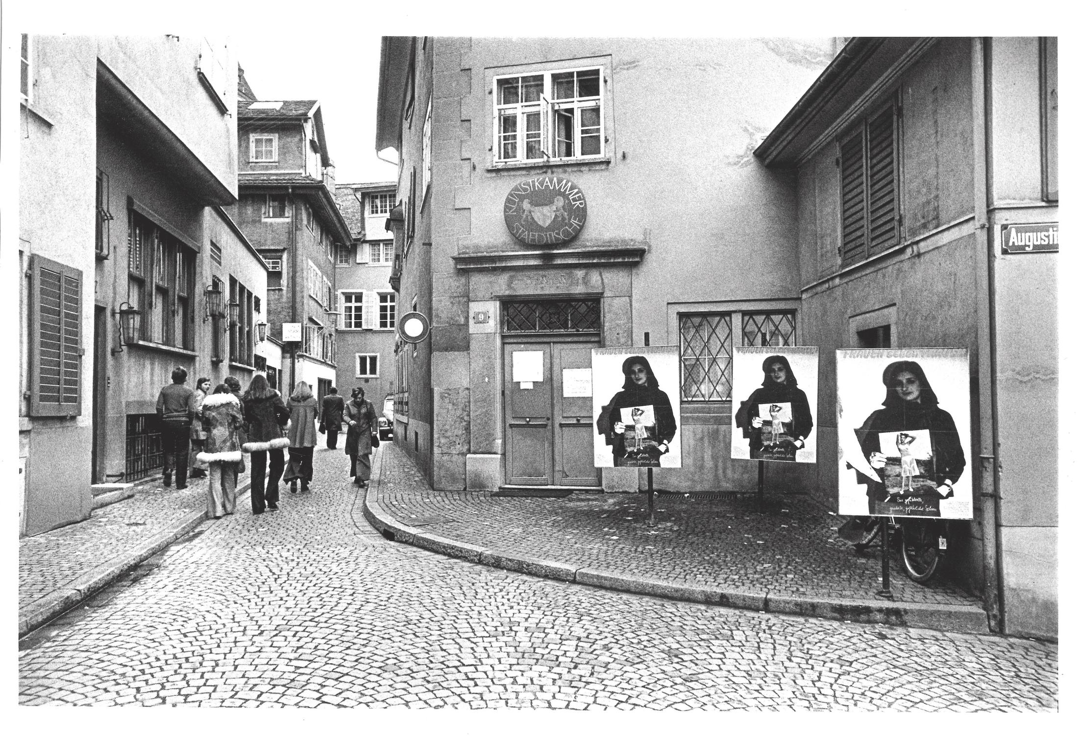 Exhibition View Groupshow «Ausbruch & Rausch, Zurich 1975-1980, Women Art Punk; view on Städtische Kunstkammer Strauhof / Photo: Daniel Vittet, January 1975» at Strauhof, Zurich, 2020