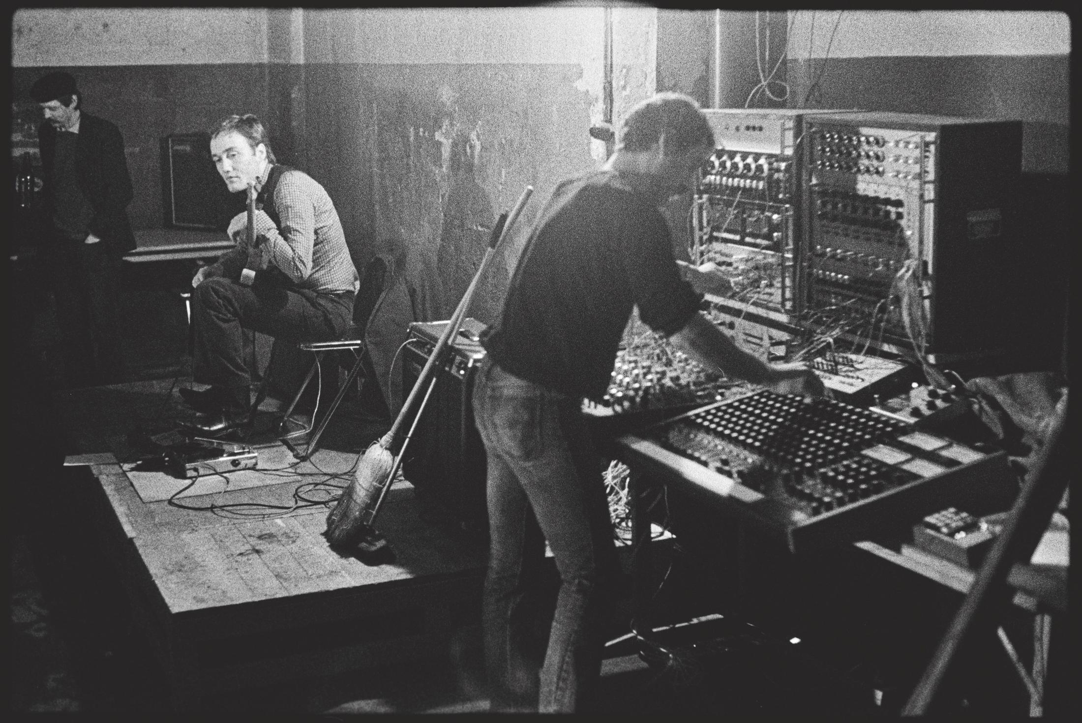 Exhibition View Groupshow «Ausbruch & Rausch, Zurich 1975-1980, Women Art Punk; view on Stephan Wittwer and Ernst Thoma, "Improvisierte Musik in einem kybernetischen System" – concert at the opening of “Saus und Braus” 17 July 1980 / Photo: Andreas Züst» at Strauhof, Zurich, 2020